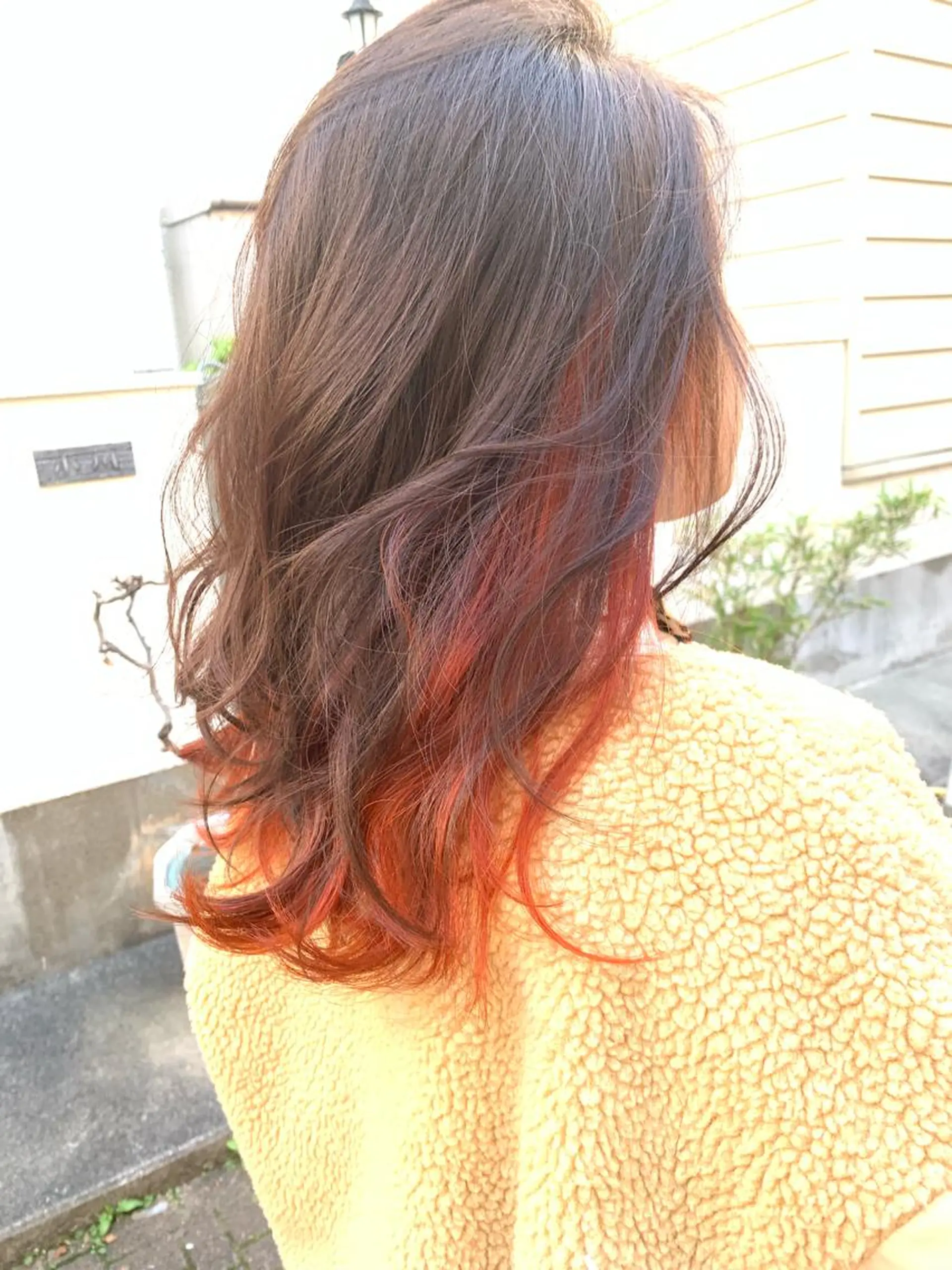 セミロング カラー パーマ ヘアアレンジ ネイル マツエク・マツパ ブリーチ オレンジ カラーマツエク オレンジ nico 原宿所属・nico【代表】 市川 拓也のヘアスタイル