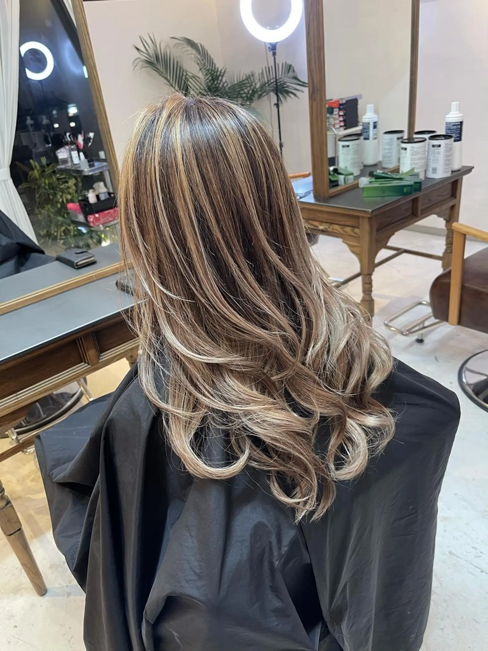 ロング カラー カット ヘアカラー トリートメント MARDI GRAS 蘭丸のヘアスタイル