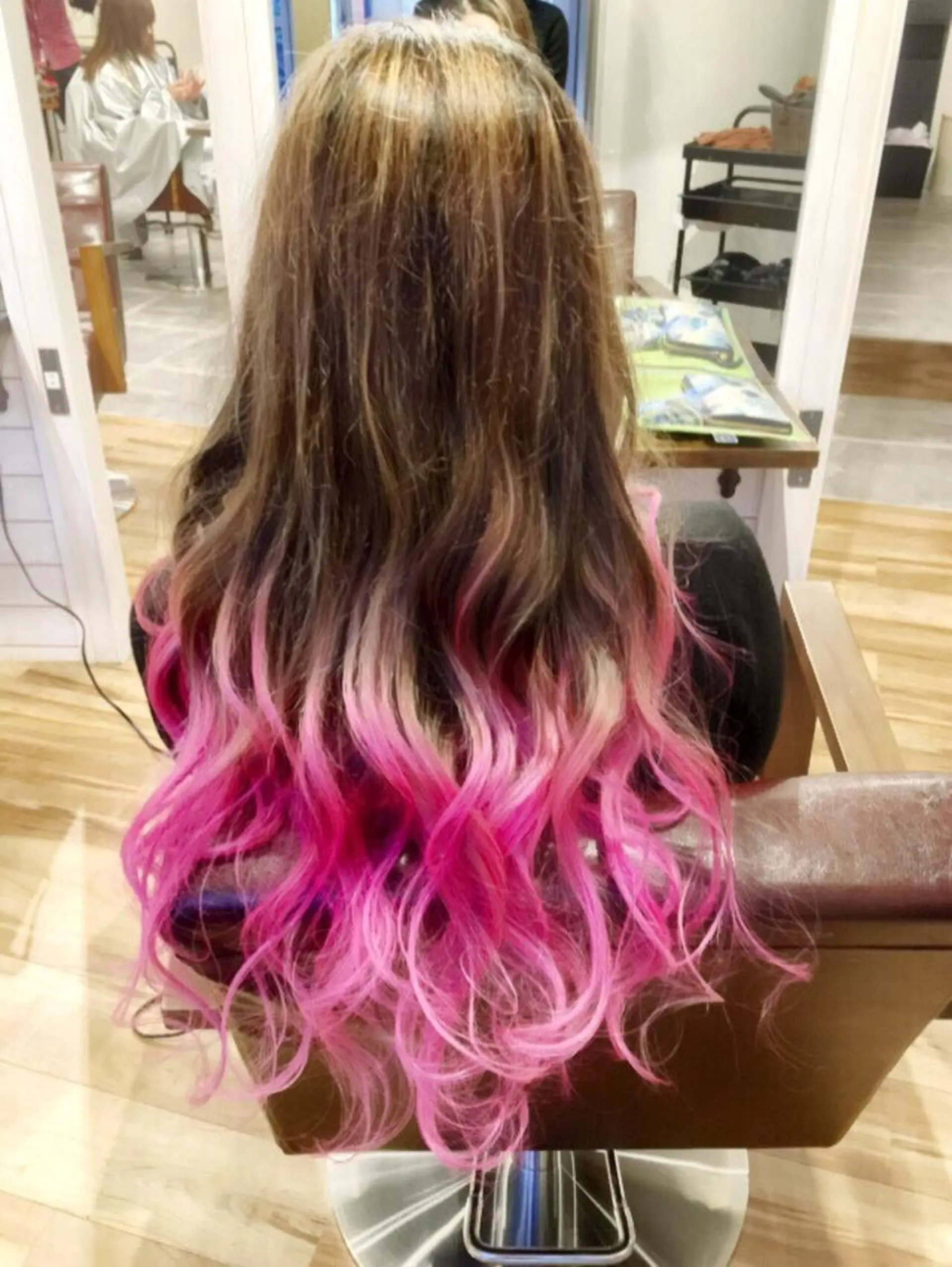 ロング カラー アンダーバーホワイト_WHITE所属・_WHITE芝本 賢吾【天王寺店】のヘアスタイル