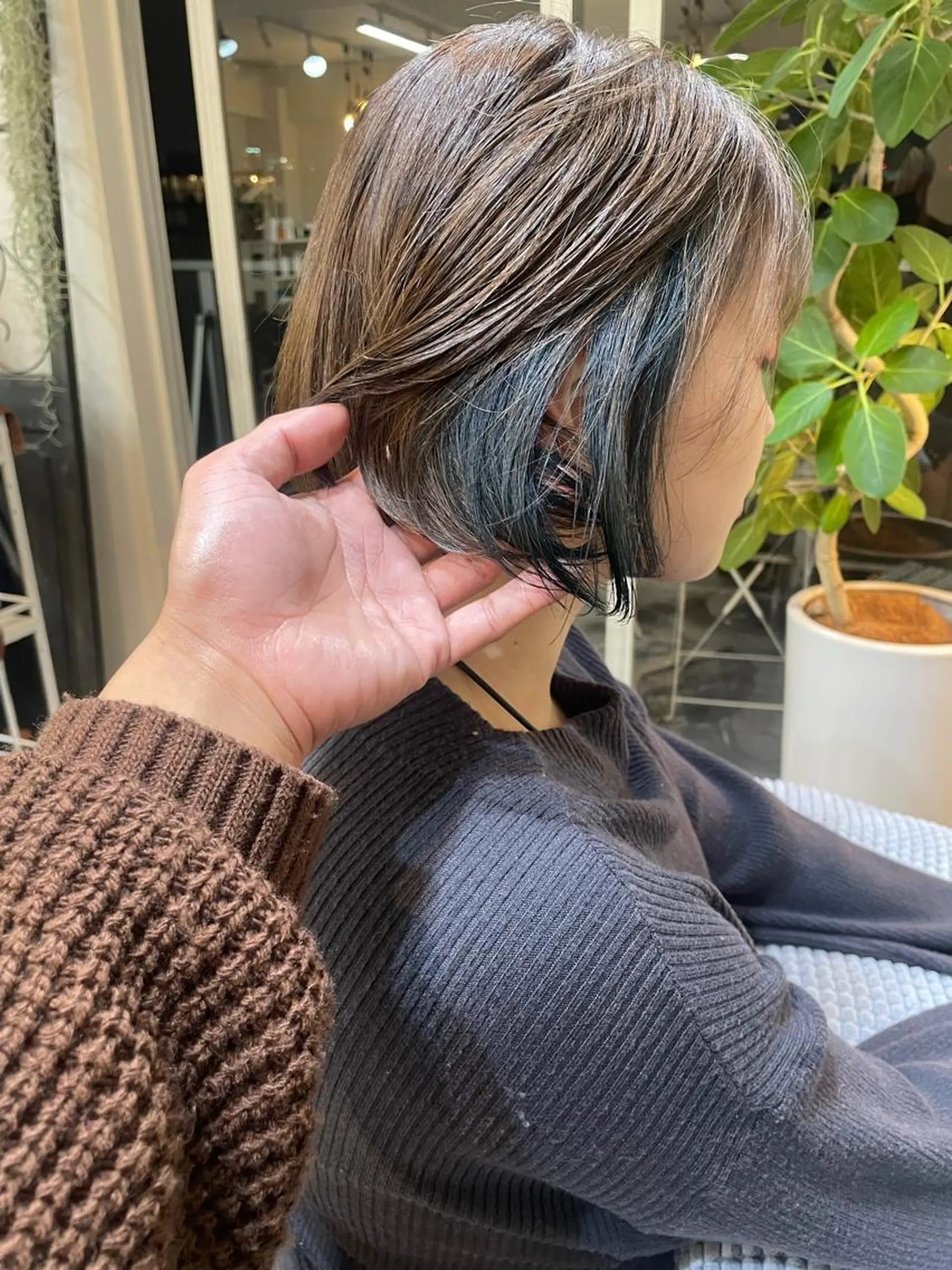 ミディアム カラー シバタ ショウゴのヘアスタイル