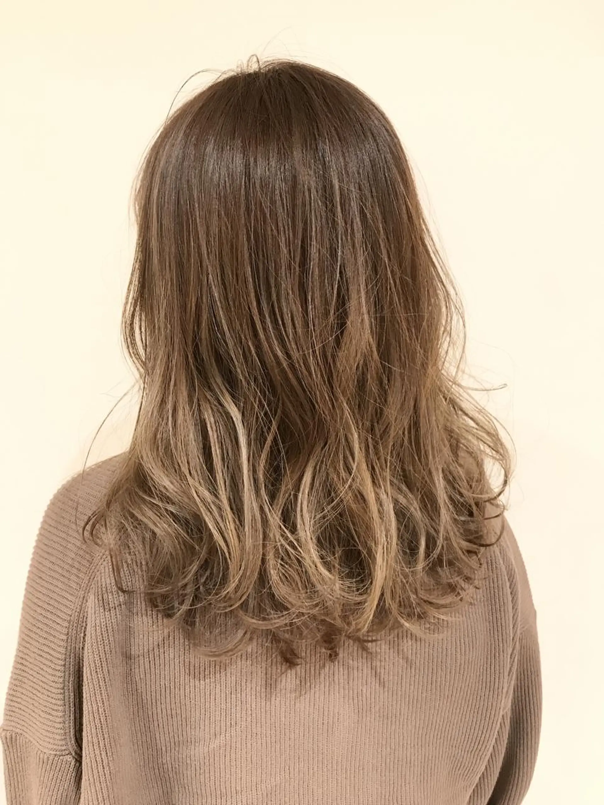 ミディアム カラー グラデーションカラー ヘアカラー ハイライト/髪質改善 ✂️十河祐輝のヘアスタイル