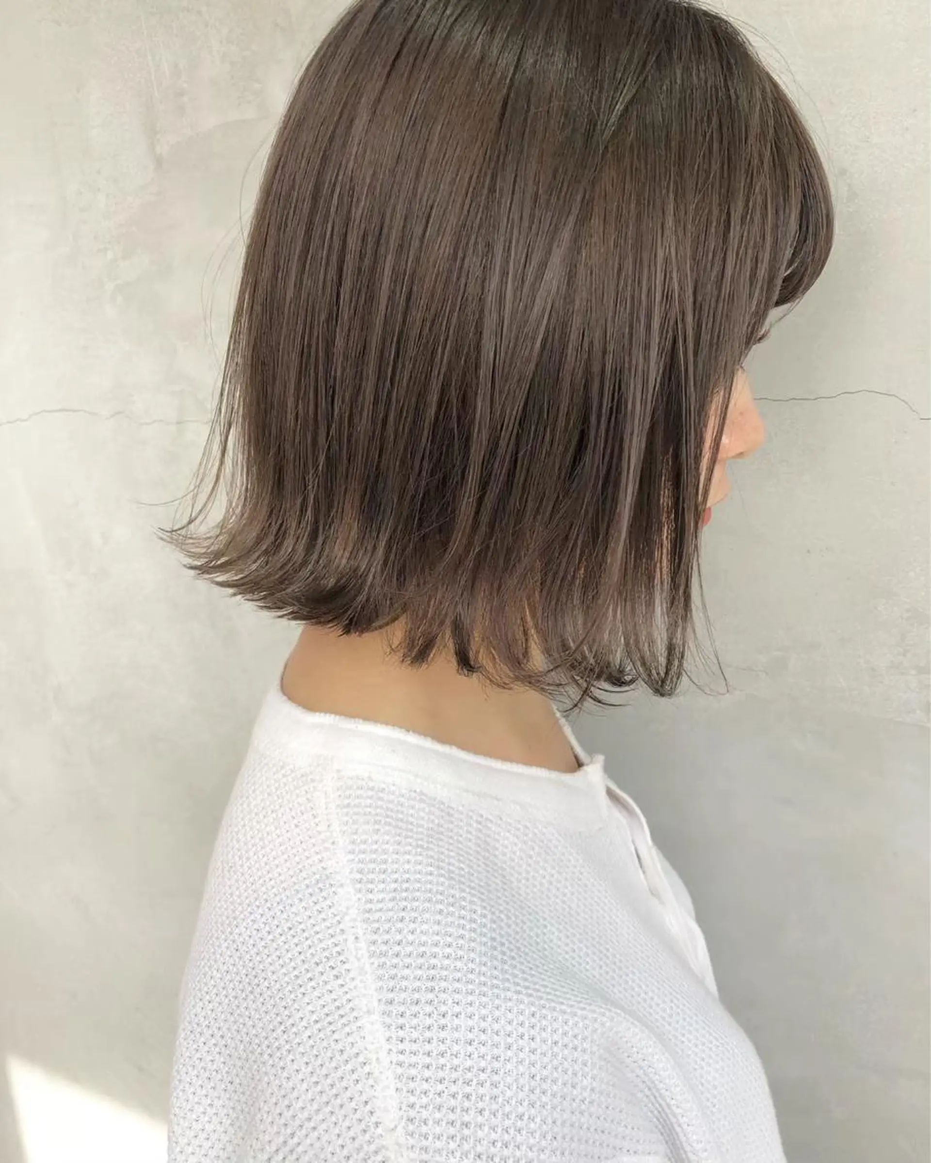 ショート ボブ 外ハネヘア ブリーチダブルカラー 【koide】のヘアスタイル