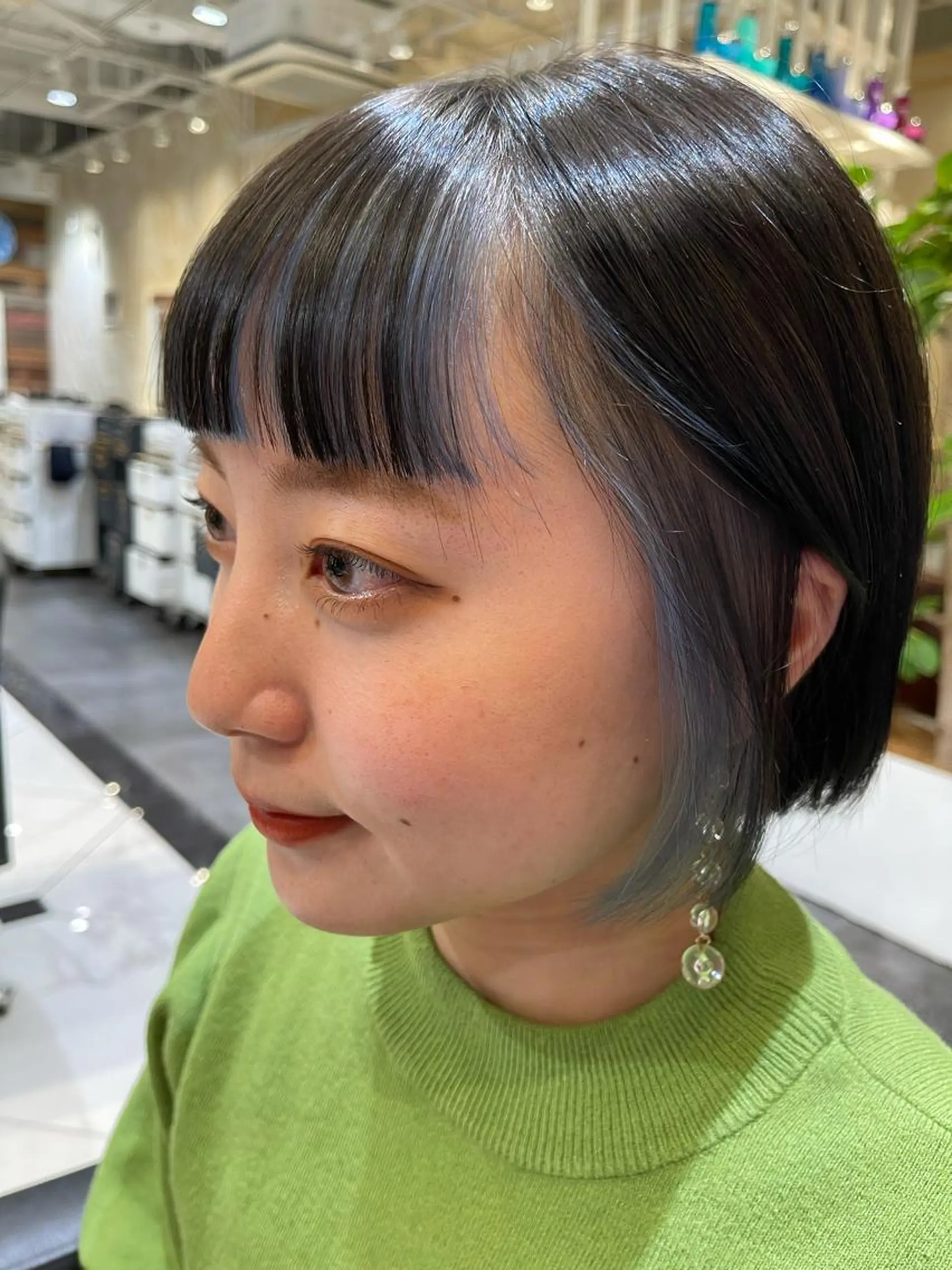 ショート カラー 🌈モテるベージュ カラー💕成島 宙のヘアスタイル