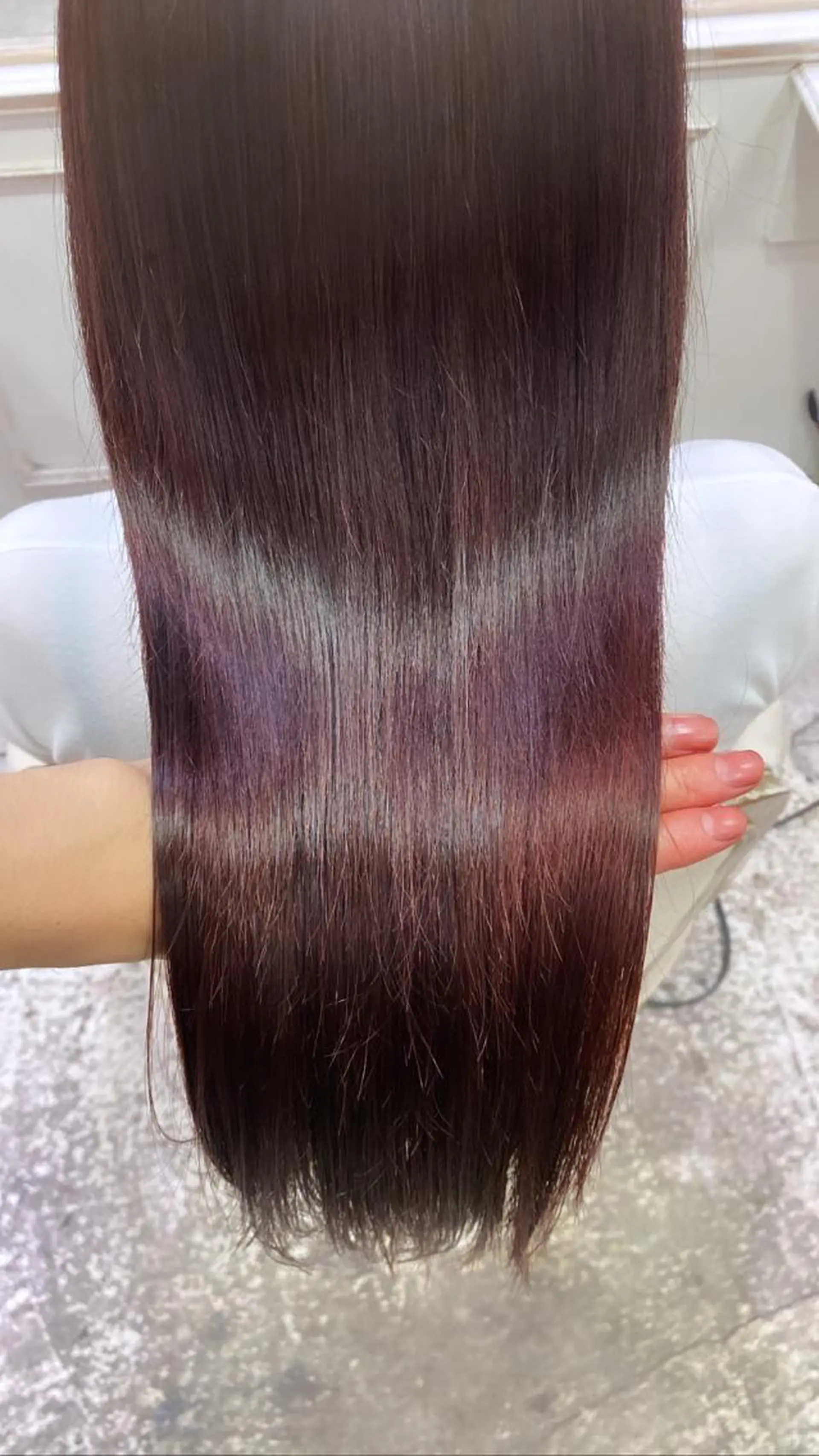 セミロング ⭐️ 美髪矯正 艶カラー ⭐️ユウキのヘアスタイル