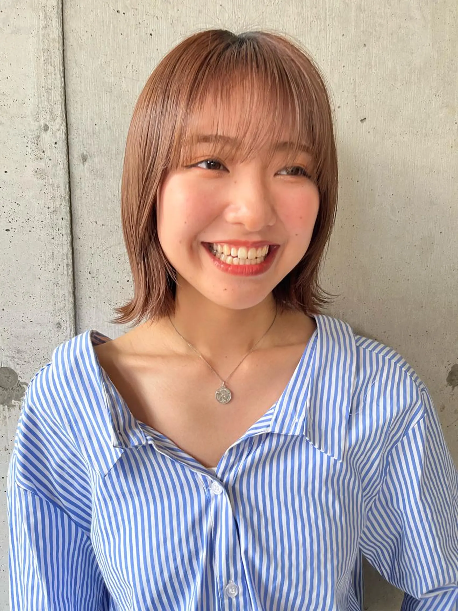 ミディアム ボブ 外ハネヘア カット ヘアカラー トリートメント CHAINON 木原崇了のヘアスタイル