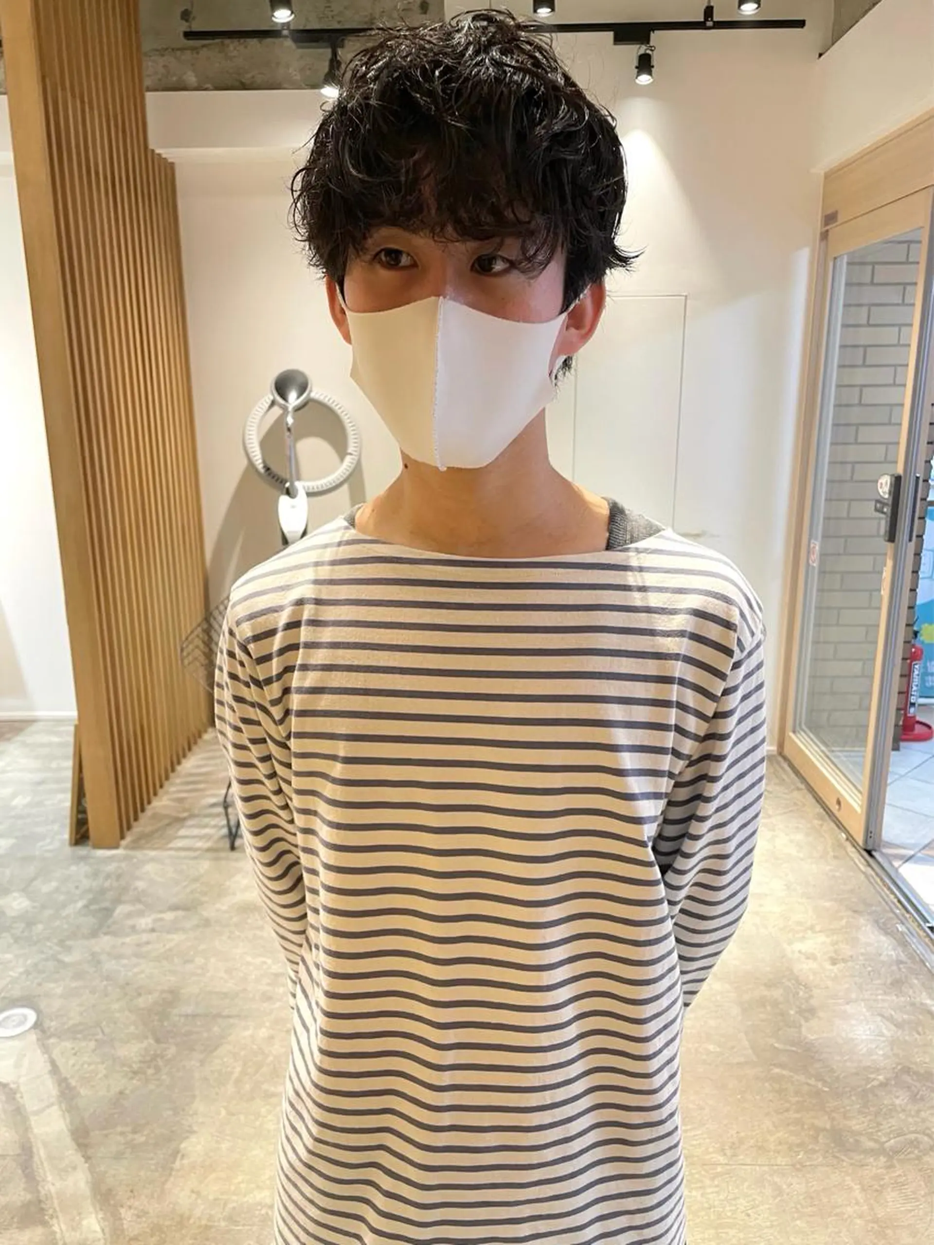 ミディアム メンズ ミディアムパーマ メンズパーマ カット パーマ トリートメント ヘッドスパ ruki yabeのヘアスタイル