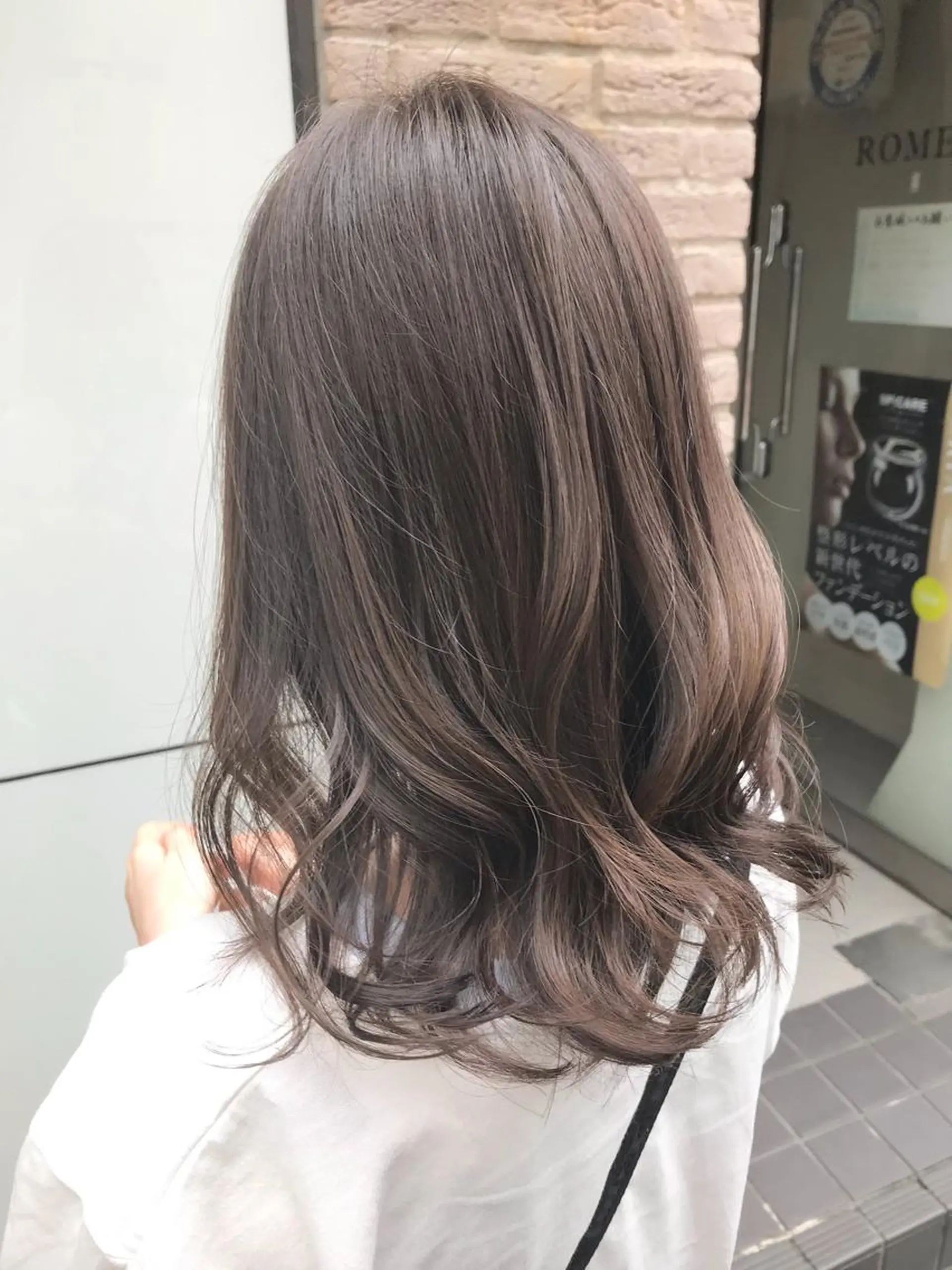 セミロング カラー ベージュカラー sherry所属・髪質再整color 🤎cut🤎ぐっちのヘアスタイル