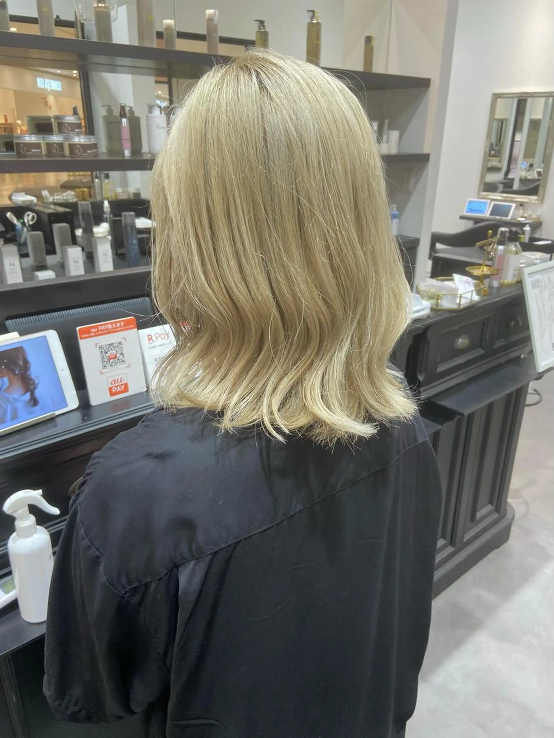 ショート ヘアカラー トリートメント 小倉 愛里のヘアスタイル