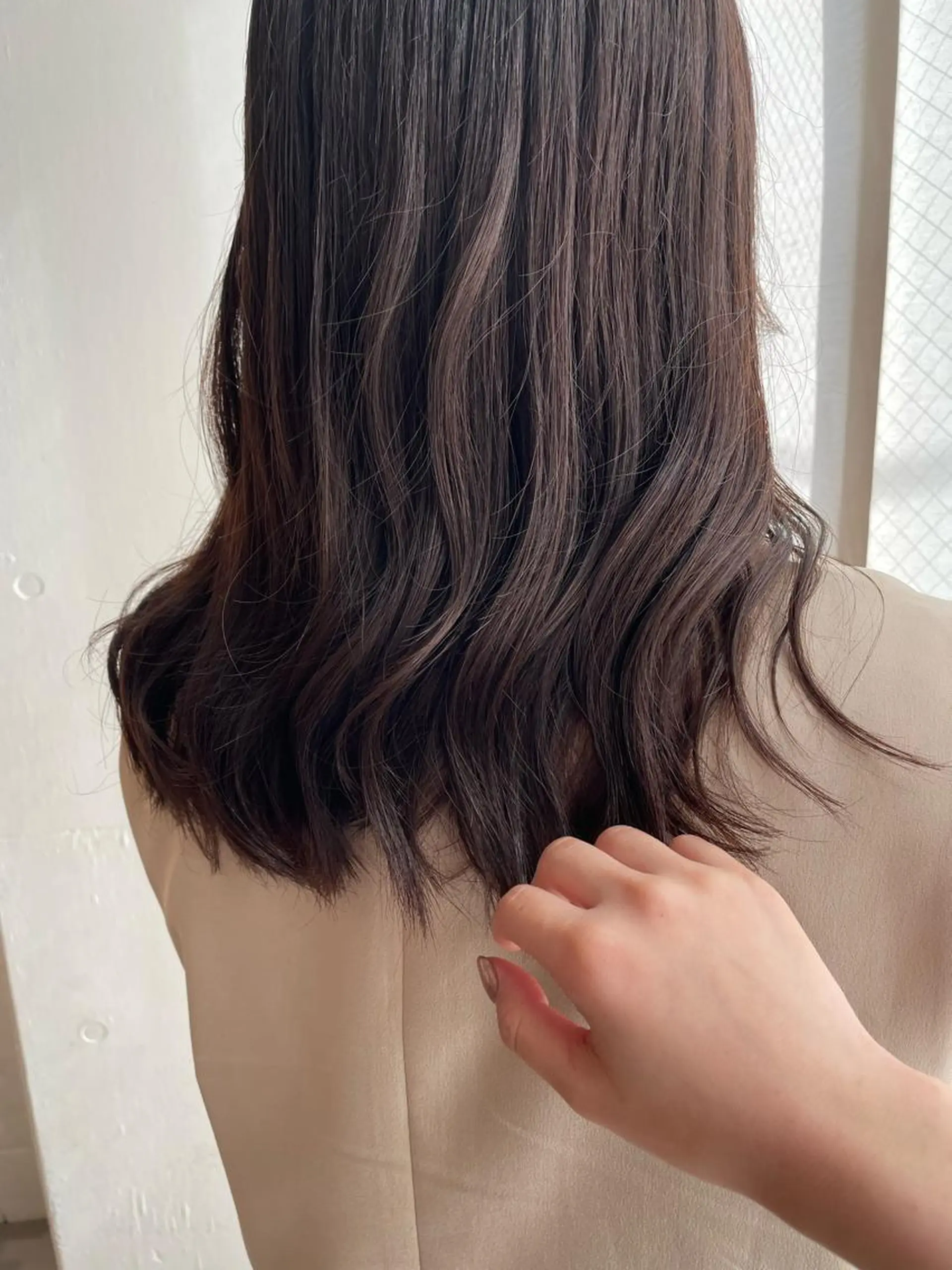 セミロング chic 有山 美瑠のヘアスタイル