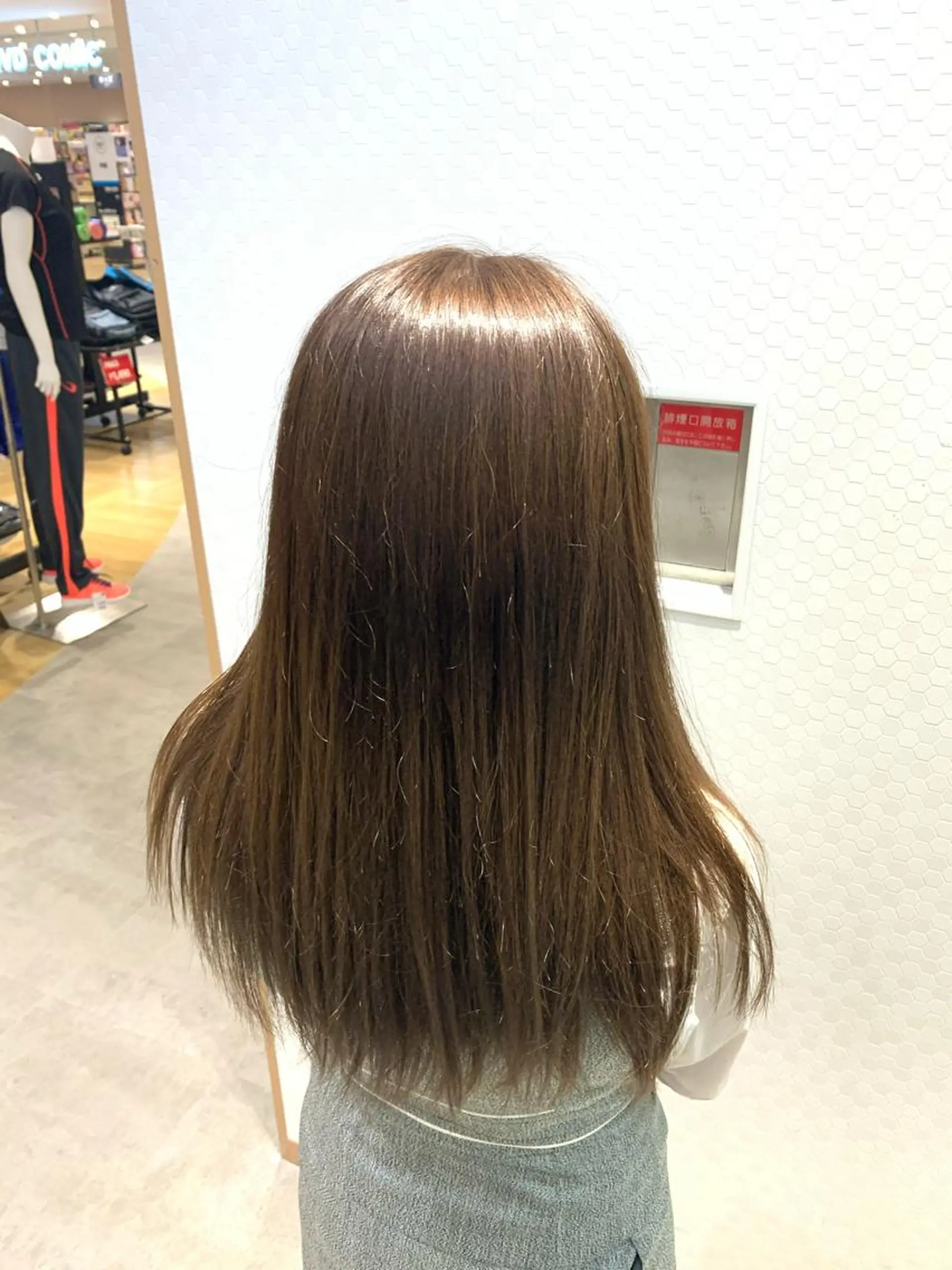 セミロング カラー 大橋 一智のヘアスタイル