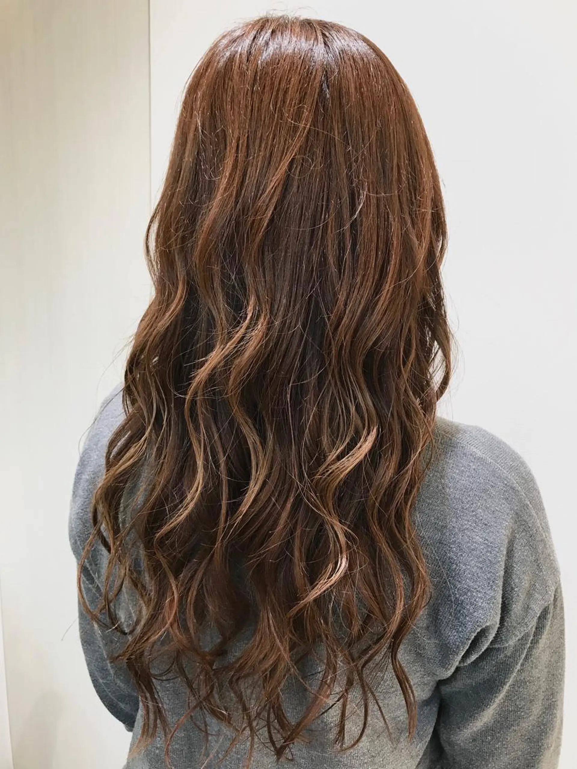 ロング カラー ハイライトカラー ハイライト 清藤 綾のヘアスタイル