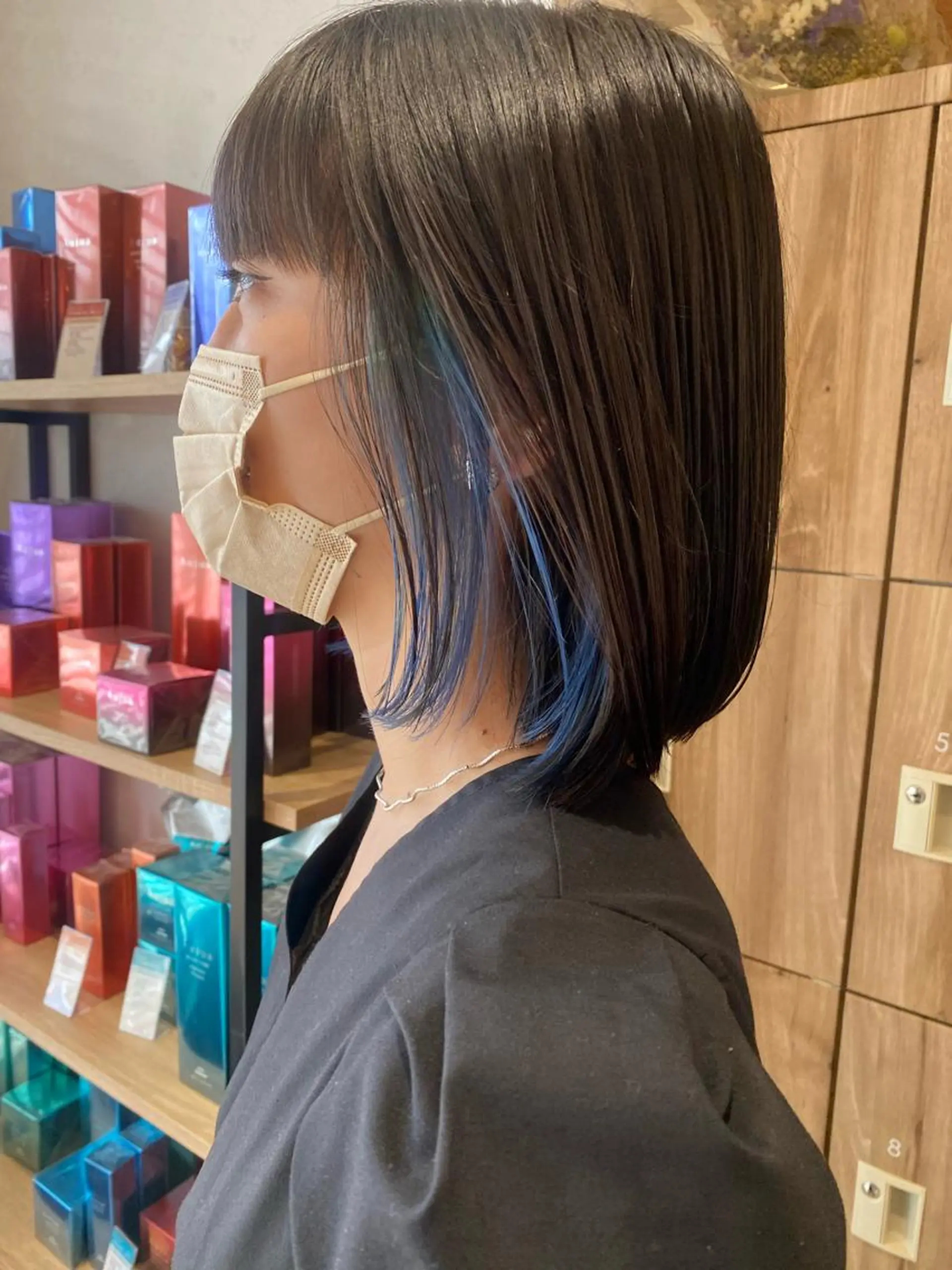 セミロング カラー ブルーカラー イヤリングカラー ヘアカラー トリートメント ヘッドスパ パーマ指名No1 /namiのヘアスタイル