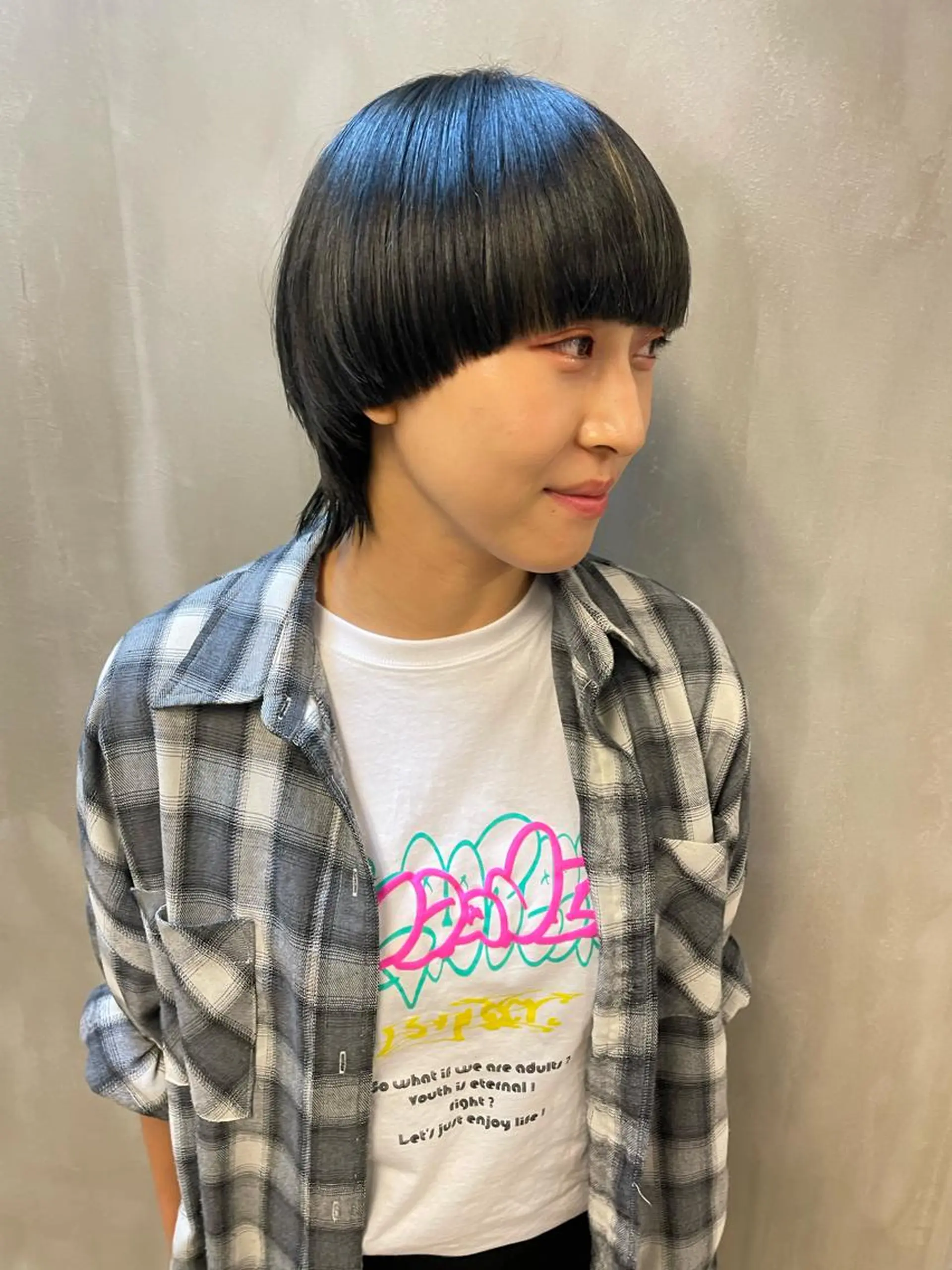 ミディアム カラー パーマ ヘアアレンジ メンズ キッズ ネイル マツエク・マツパ アイブロウ マッシュウルフ マッシュ メンズウルフカット ウルフカット カット ヘアカラー トリートメント tatsumi/ボブ ウルフ/レイヤーのヘアスタイル