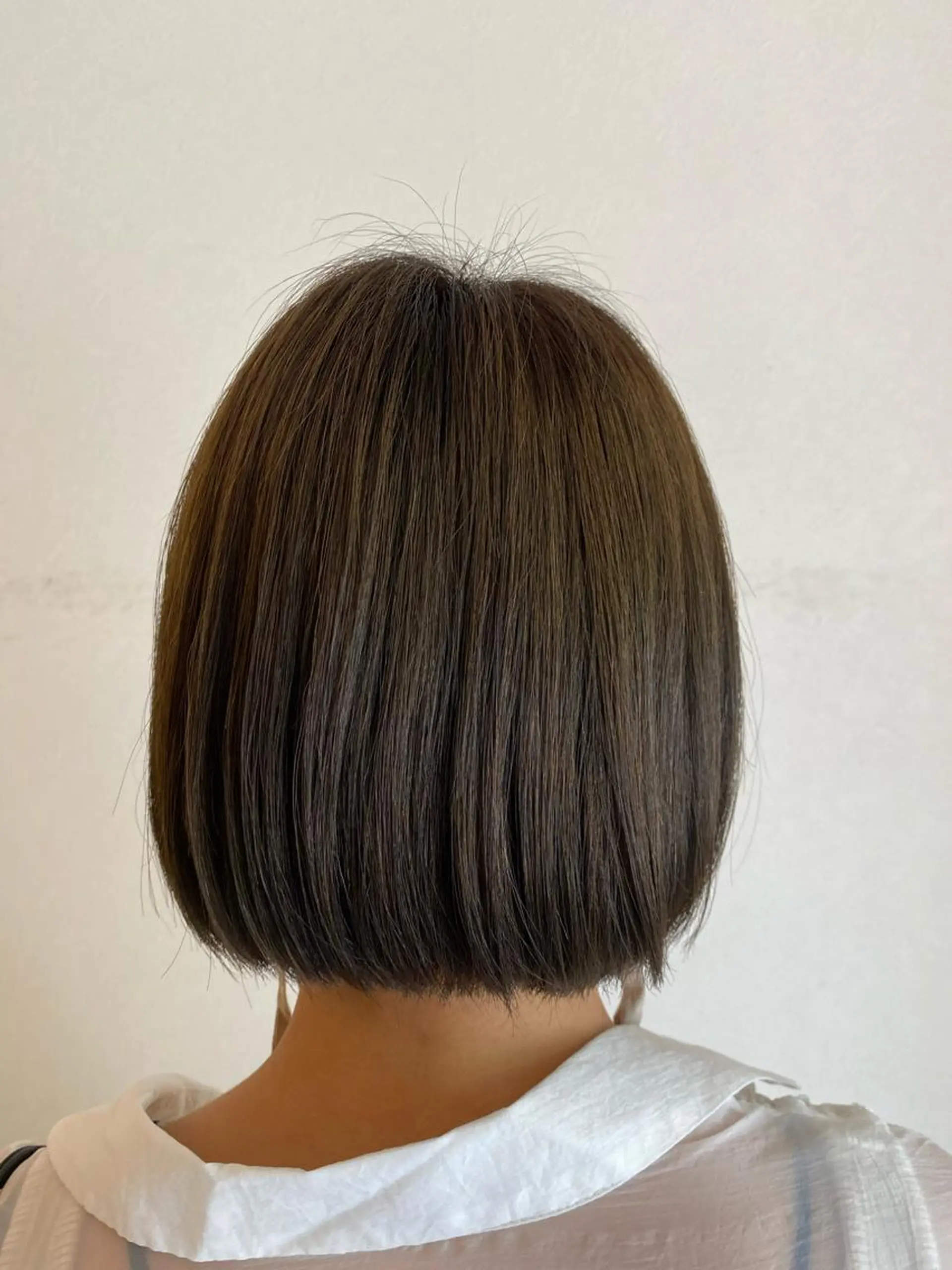 ショート カラー アッシュ オリーブアッシュ 清水 有紗のヘアスタイル