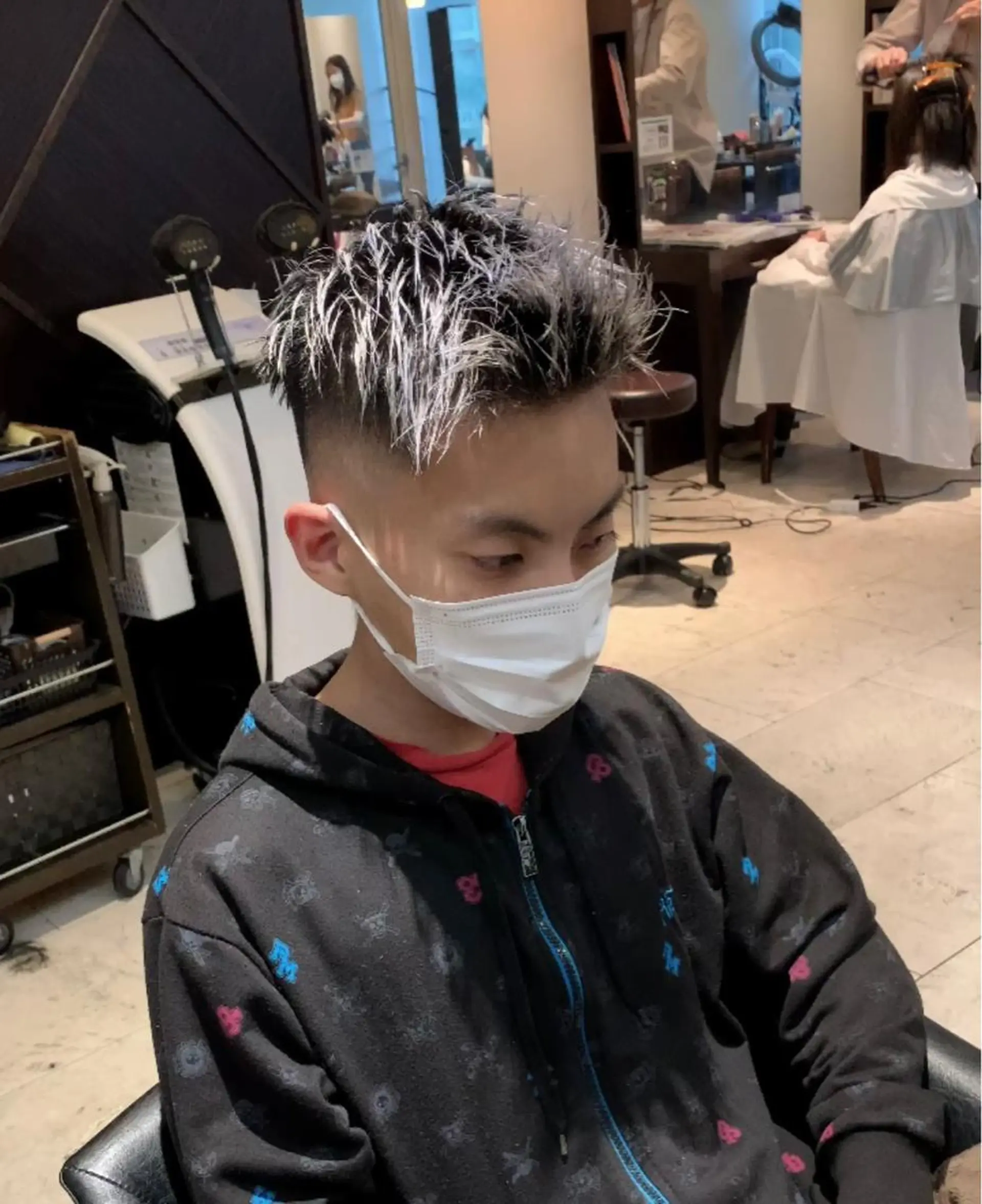 カラー メンズ カット ヘアカラー トリートメント メンズ専門　井藤 雅也のヘアスタイル