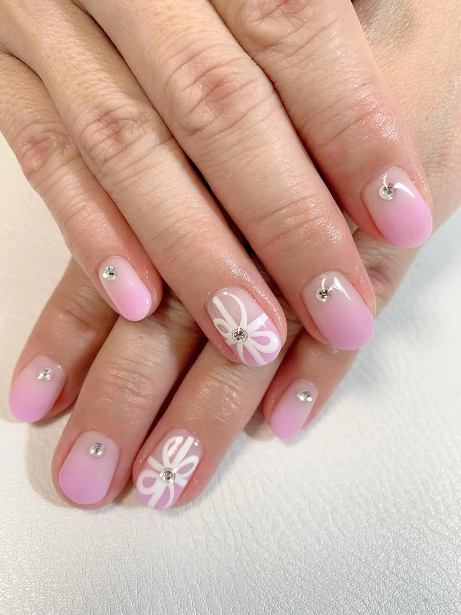 ミディアム ネイル ハンドネイル nailアクイール morishitaのネイルデザイン