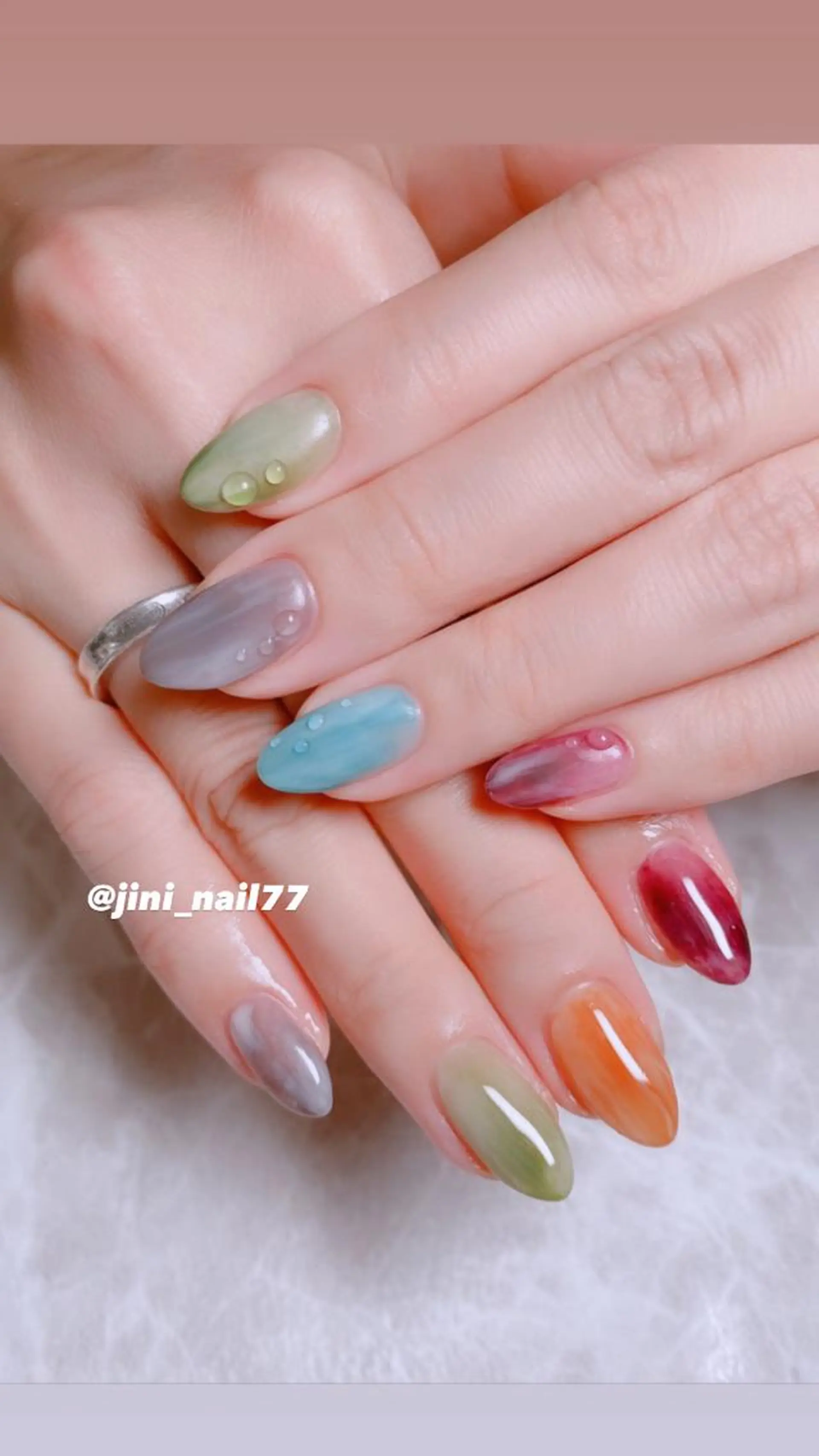 ネイル ハンドネイル JINI NAIL所属・ジニ ネイルのネイルデザイン