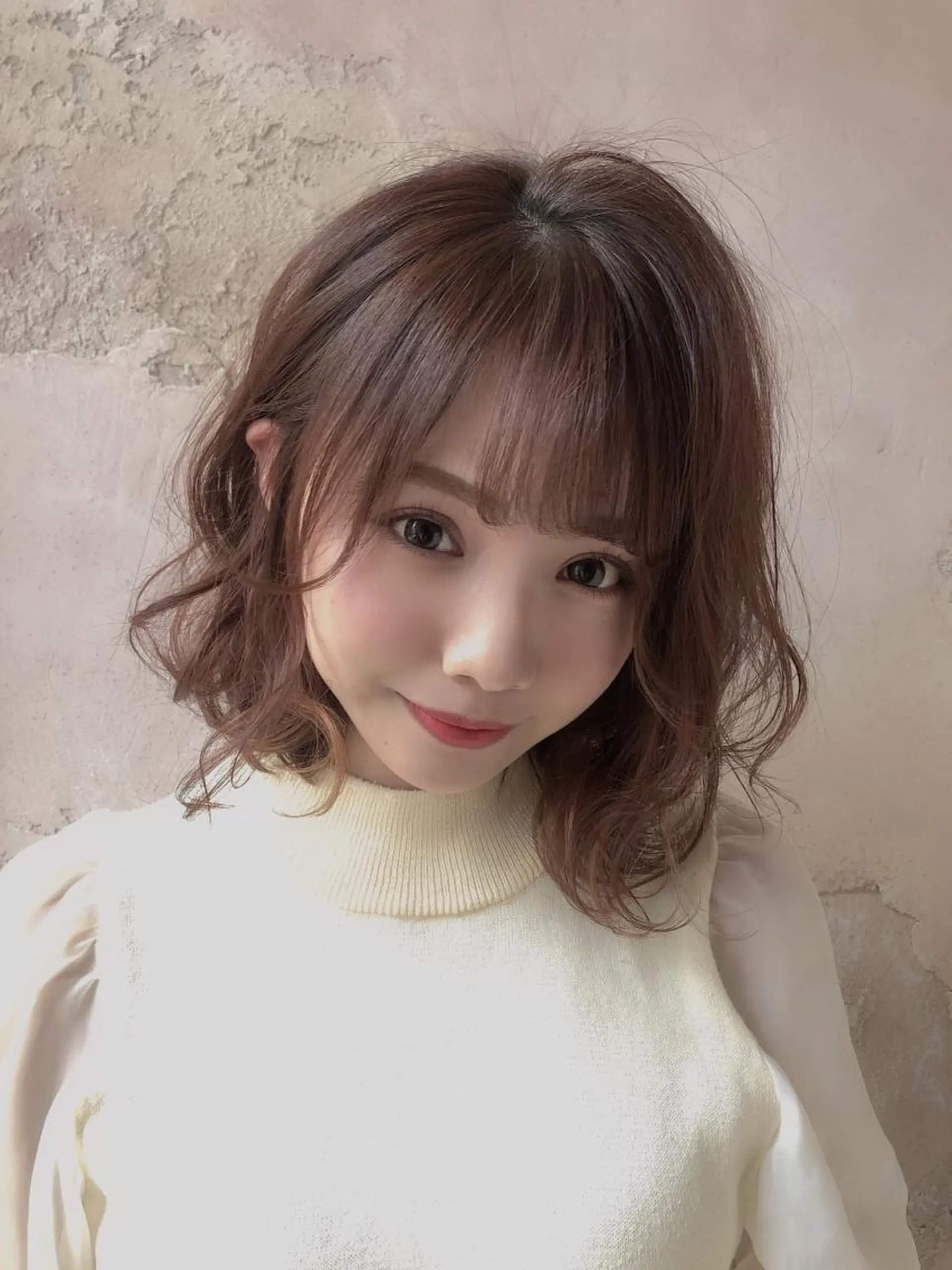 ミディアム 卒業式のヘアスタイル カット ヘアカラー トリートメント 代表山口ひな 髪質改善のプロのヘアスタイル