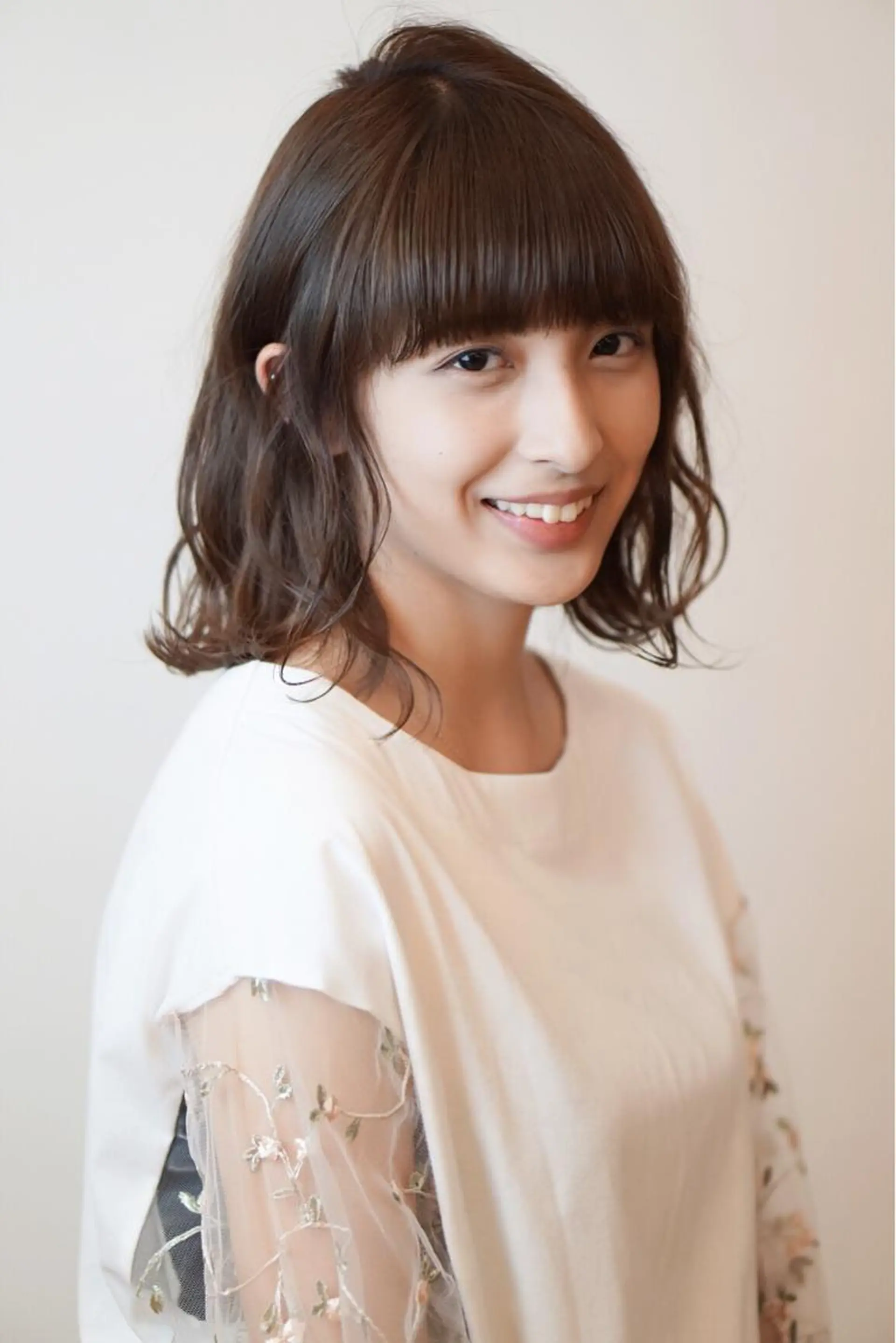 ミディアム カラー ベージュカラー ディレクター ノナカのヘアスタイル