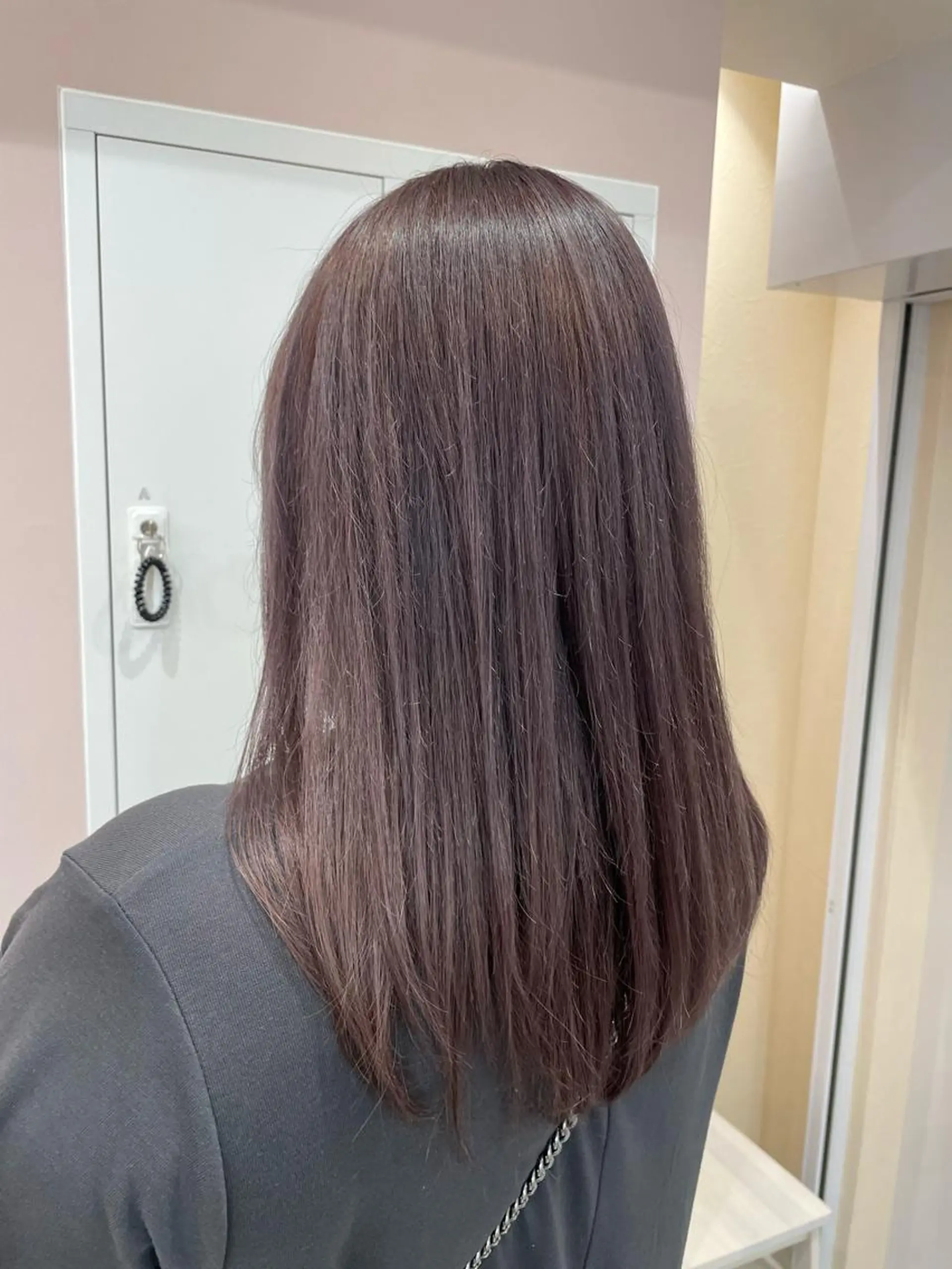 セミロング ピンクラベンダー ヘアカラー トリートメント ヘッドスパ マホ/日吉/髪質改善 /レイヤー/ガーリーのヘアスタイル