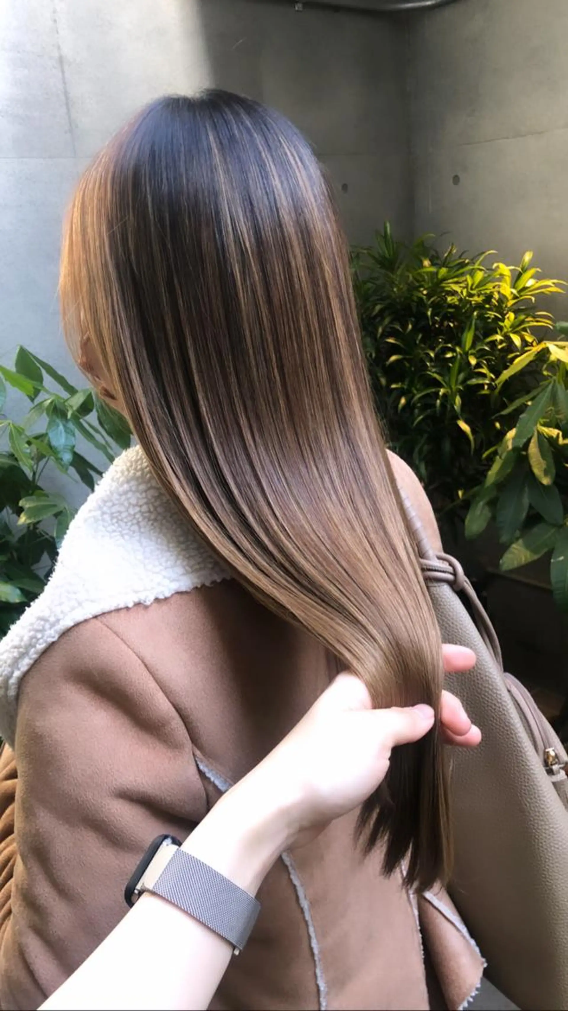 ロング カラー 高橋 かのんのヘアスタイル