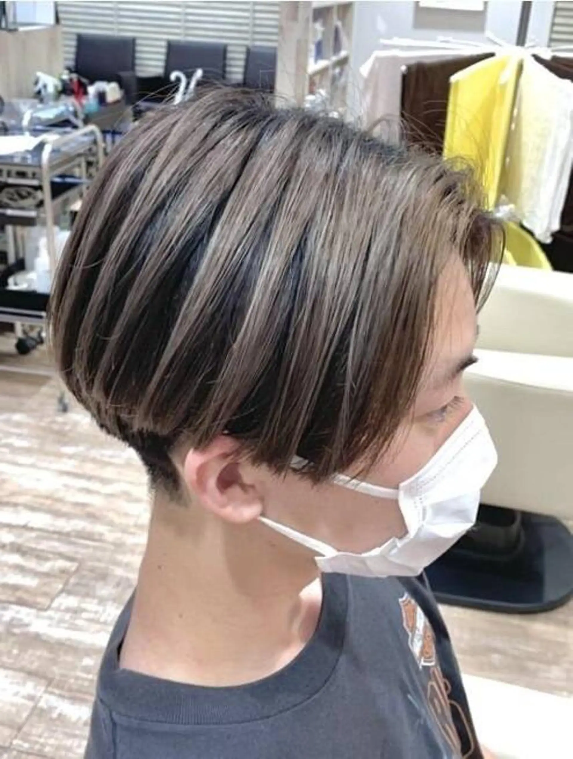 ショート カラー メンズ ショートボブ ボブレイヤー メンズバレイヤージュ メンズブリーチ メンズインナーカラー カット ヘアカラー トリートメント 原宿サロン代表 デザインカラー伊藤卓のヘアスタイル