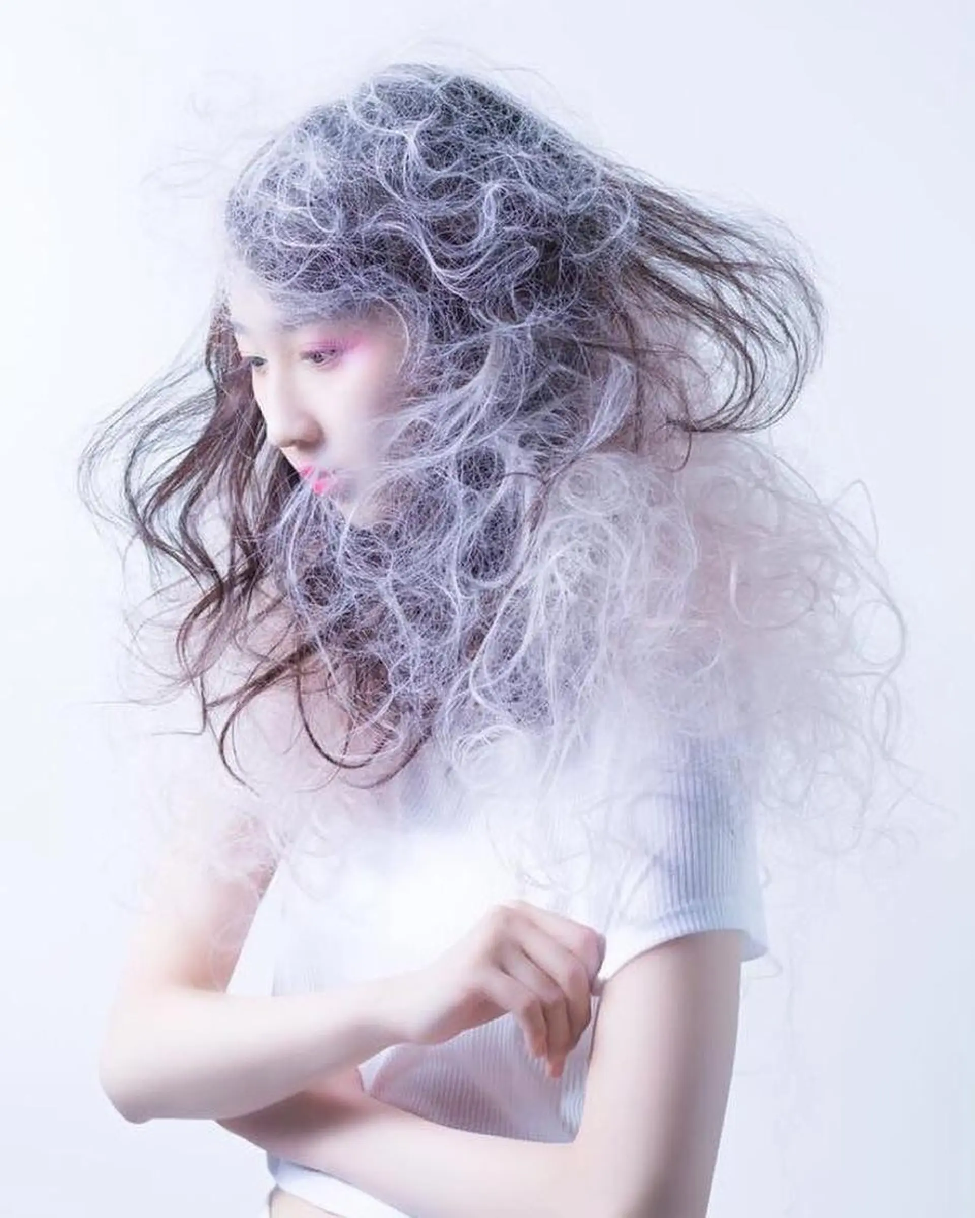 ロング カラー パーマ mickey .のヘアスタイル