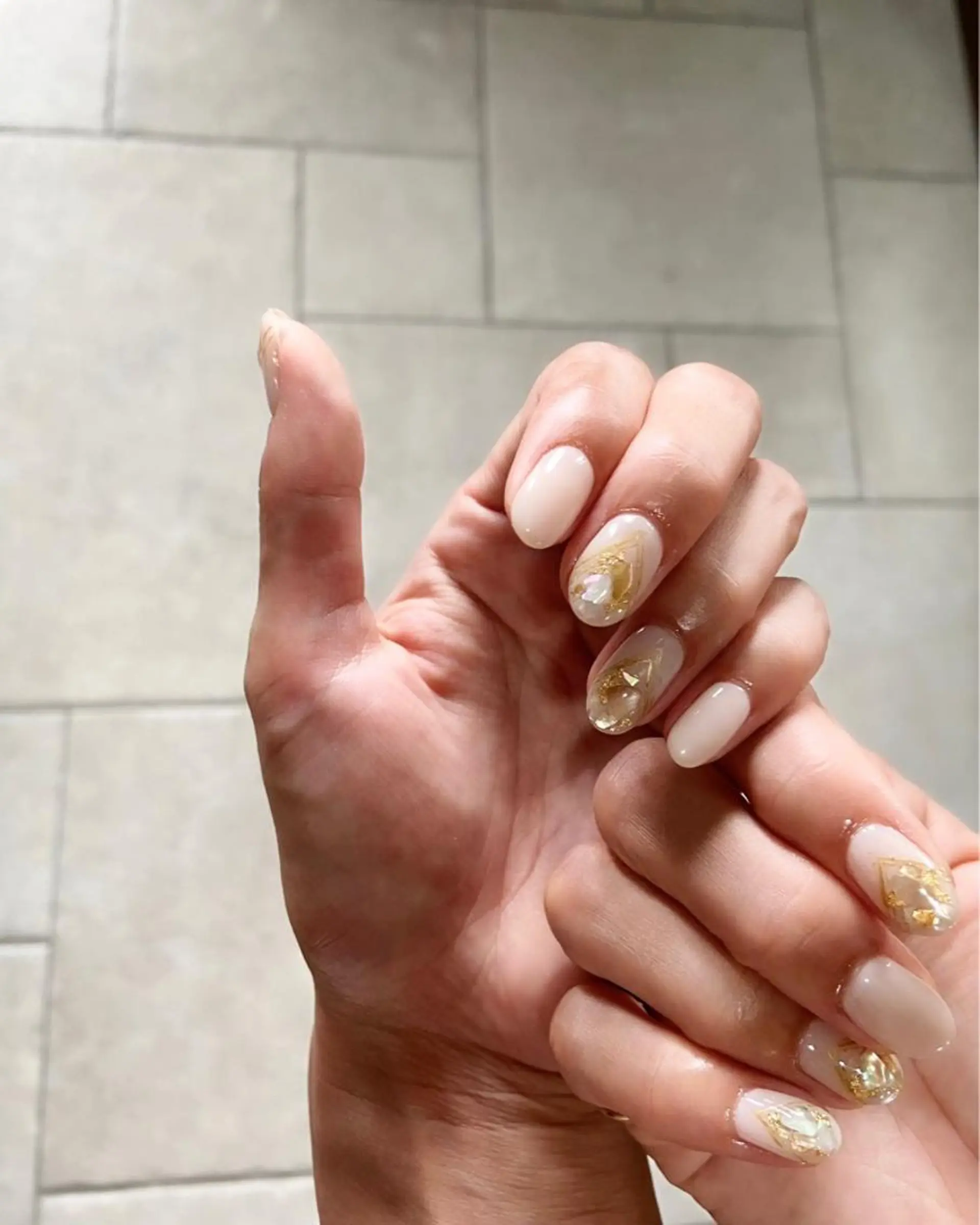 カラー ネイル マツエク・マツパ 付け放題 クリアネイル マグネットネイル ミラーネイル ニュアンスネイル ハンドネイル nail salon  ADORE所属・Adore nailのネイルデザイン