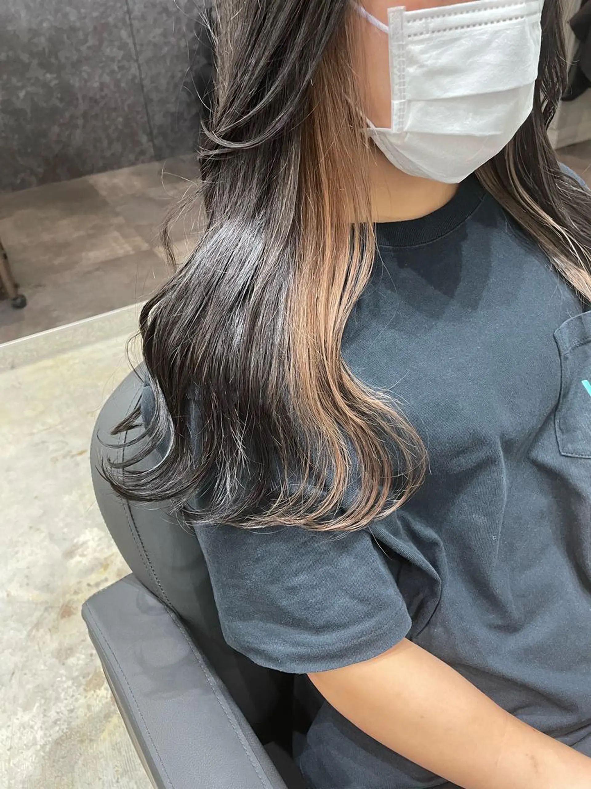 セミロング カット ヘアカラー トリートメント 韓国風レイヤー ハイトーンRYOTAのヘアスタイル