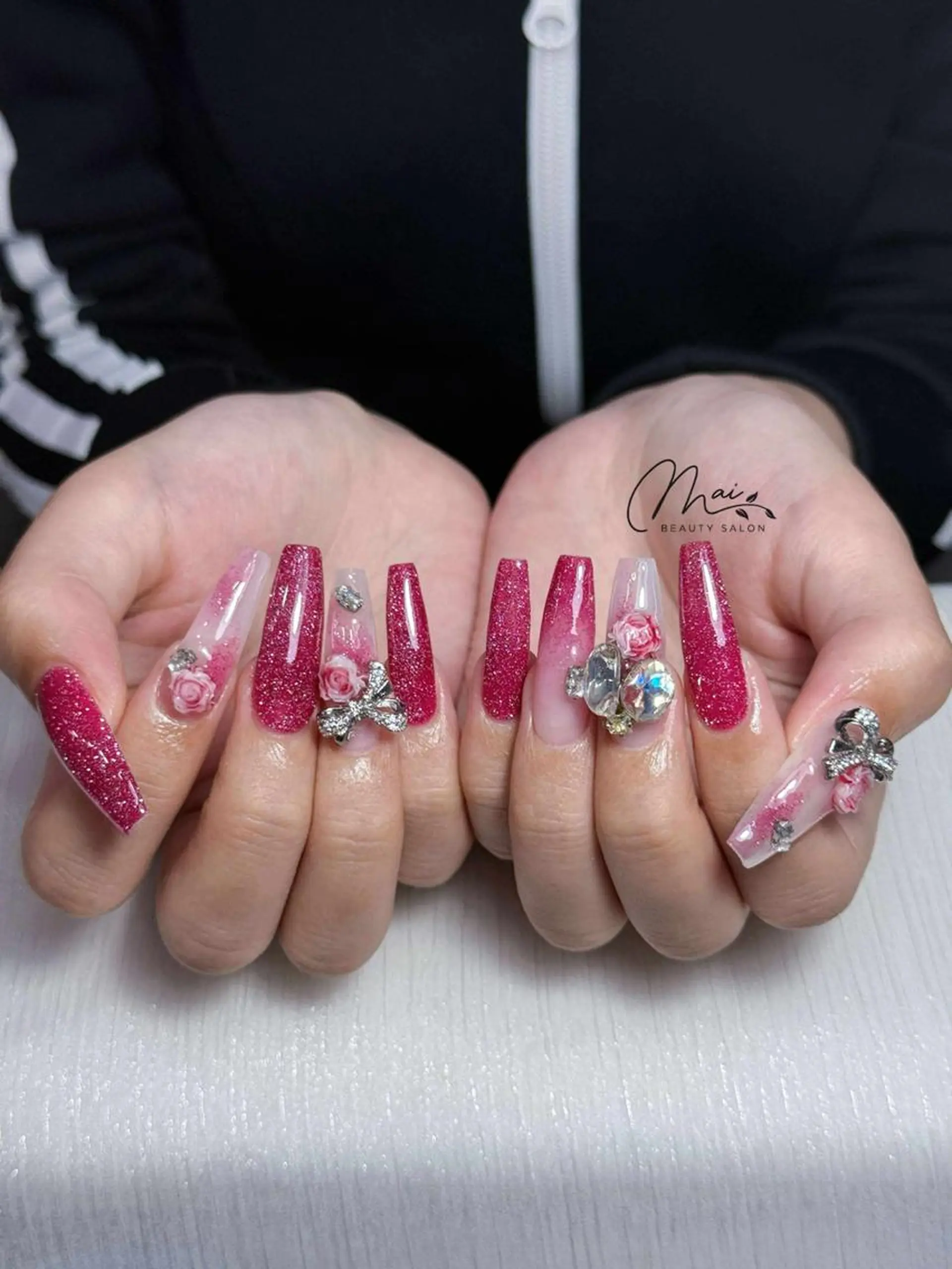 ネイル アニマル柄 ボルドー ジェルネイル ニュアンスネイル パラジェル MaiBeauty HaNaのネイルデザイン