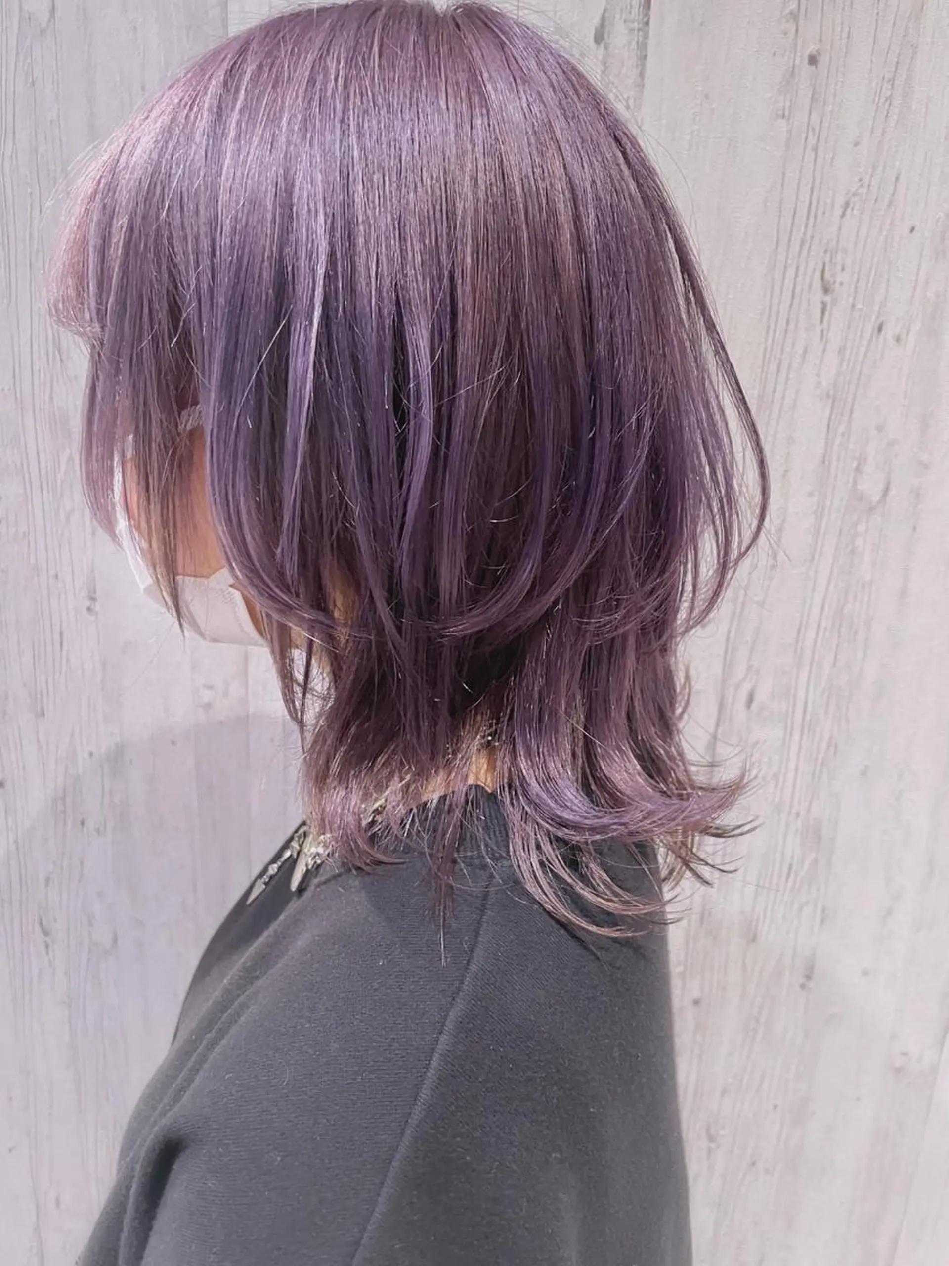 ミディアム カラー EMANON新宿南口所属・🦄中性ウルフ ☁️Shiori🦄のヘアスタイル