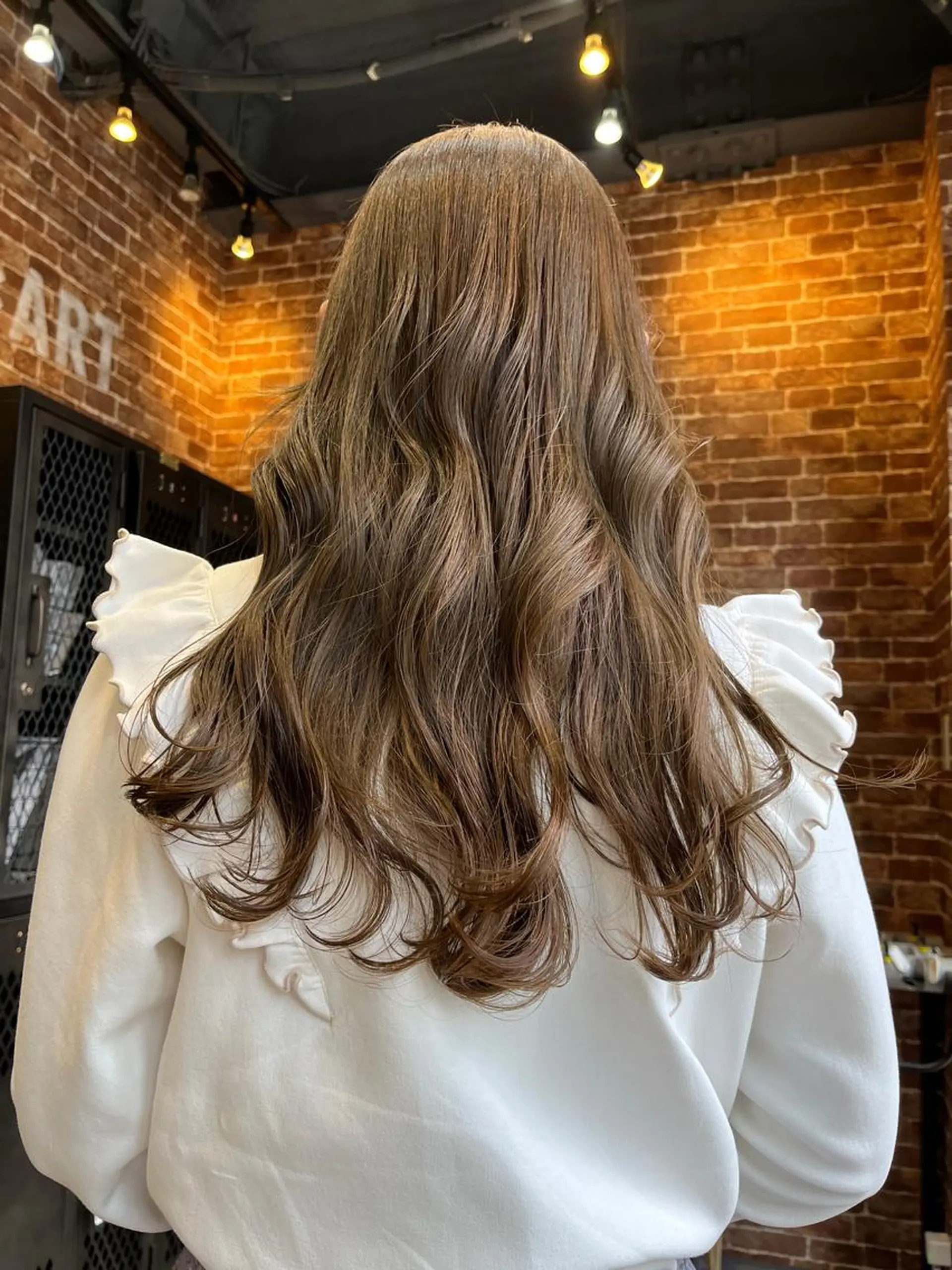 ロング カラー パーマ ヘアアレンジ メンズ キッズ ネイル マツエク・マツパ アイブロウ メンズブリーチ メンズハイライト メンズインナーカラー メンズ韓国風 ブリーチ カット トリートメント ヘッドスパ times salon名駅所属・久木原 ゆりのヘアスタイル