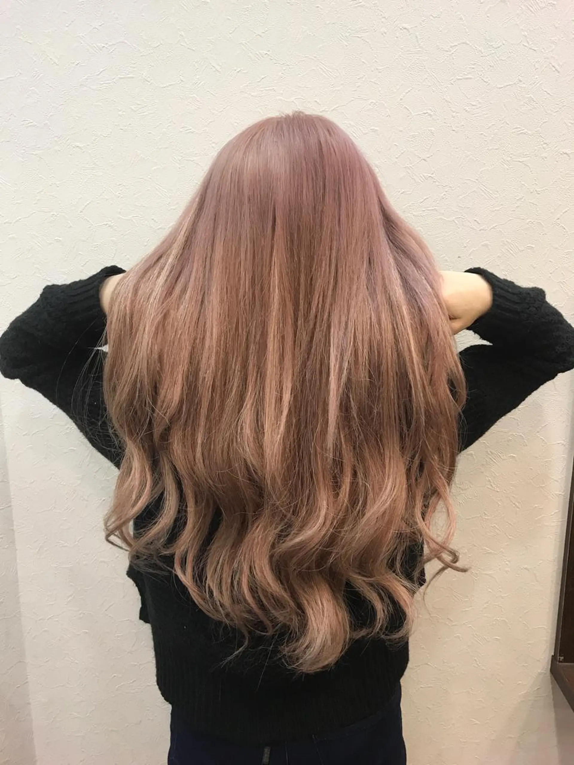 ロング カラー ベージュカラー ブリーチ ピンクカラー ピンクベージュ エクステ ヘアカラー cfr professional artist salon所属・佐野 智史のヘアスタイル