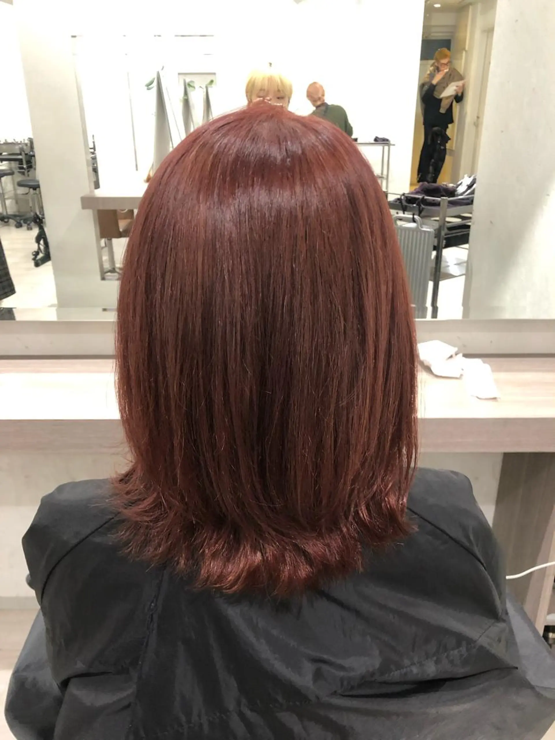 ショート カラー 高橋 かのんのヘアスタイル