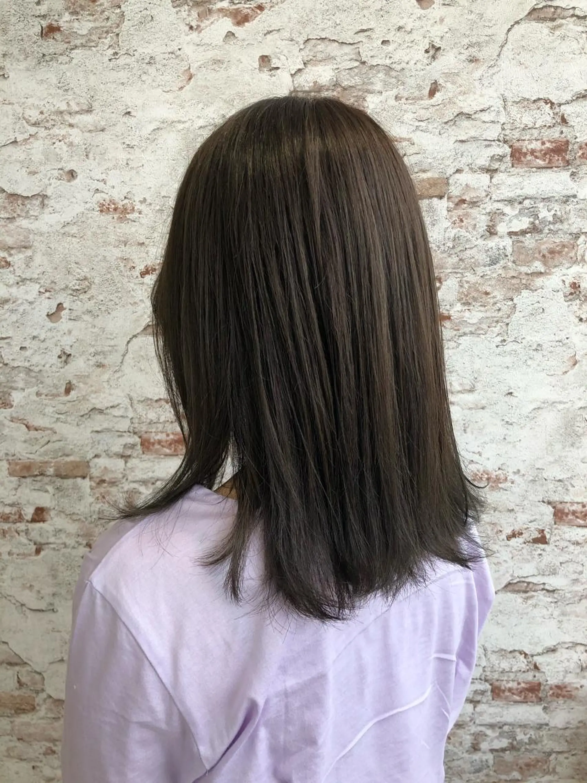 セミロング アッシュ 外ハネヘア 🫧髪質改善艶カラー _マエダ 🫧のヘアスタイル