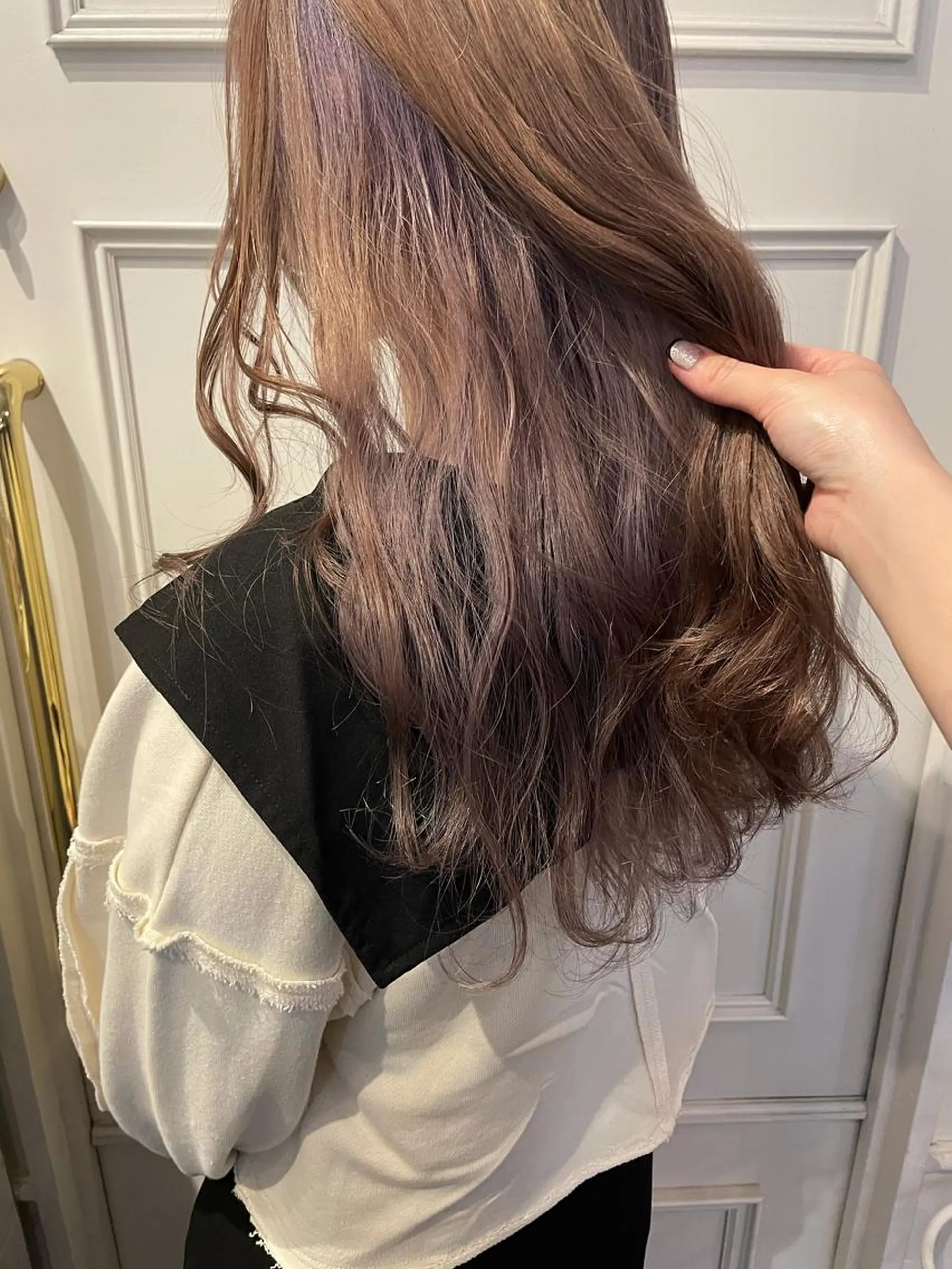 ロング カラー 安藤 佑衣のヘアスタイル