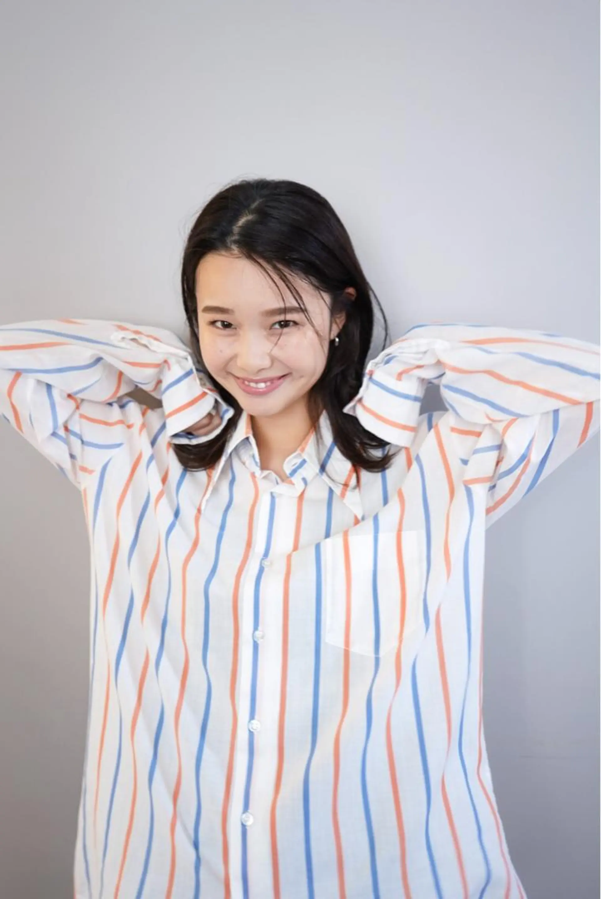 ミディアム カラー THE DAY所属・AKI HASHIMOTOのヘアスタイル