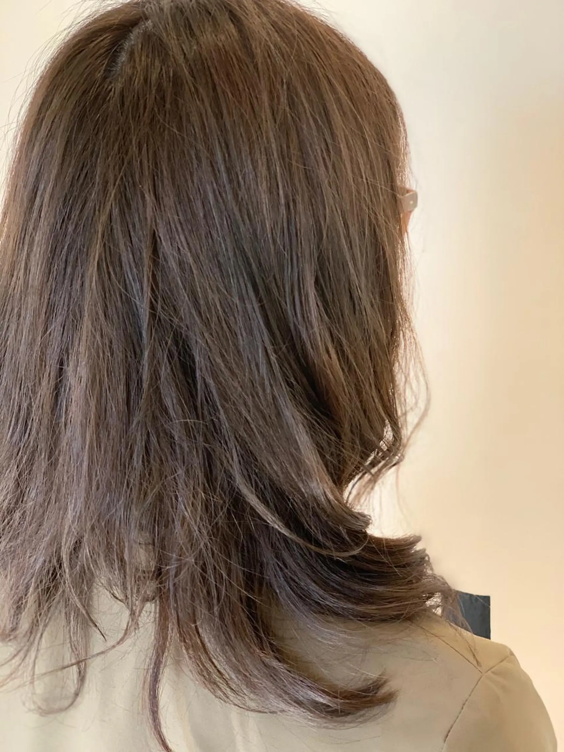 ミディアム カラー アディクシーカラー アッシュ 透明感/ブリーチ縮毛 /髪質改善/星野純一のヘアスタイル