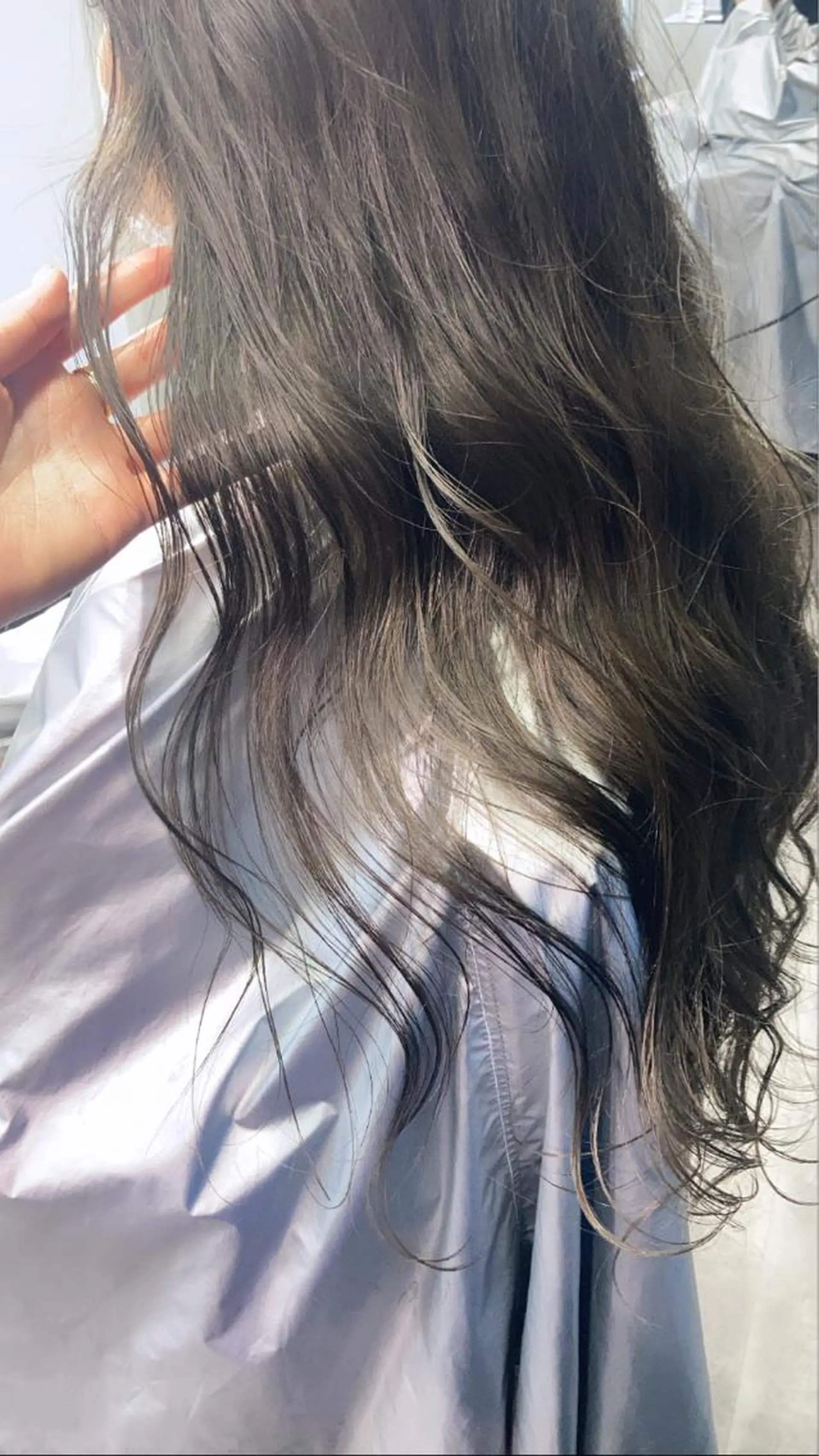 ロング カット ヘアカラー 佐伯 和佳のヘアスタイル