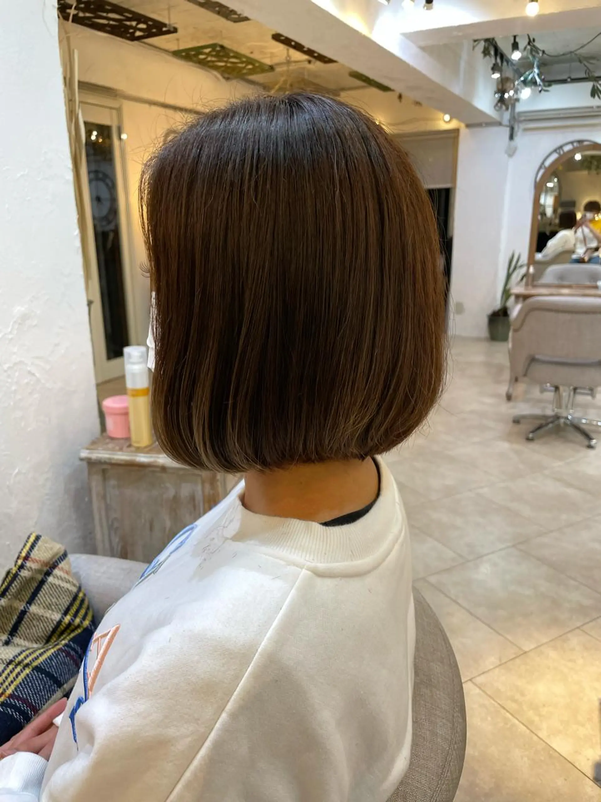 ショート カラー 前下がりボブ ボブ あしかが ゆいとのヘアスタイル