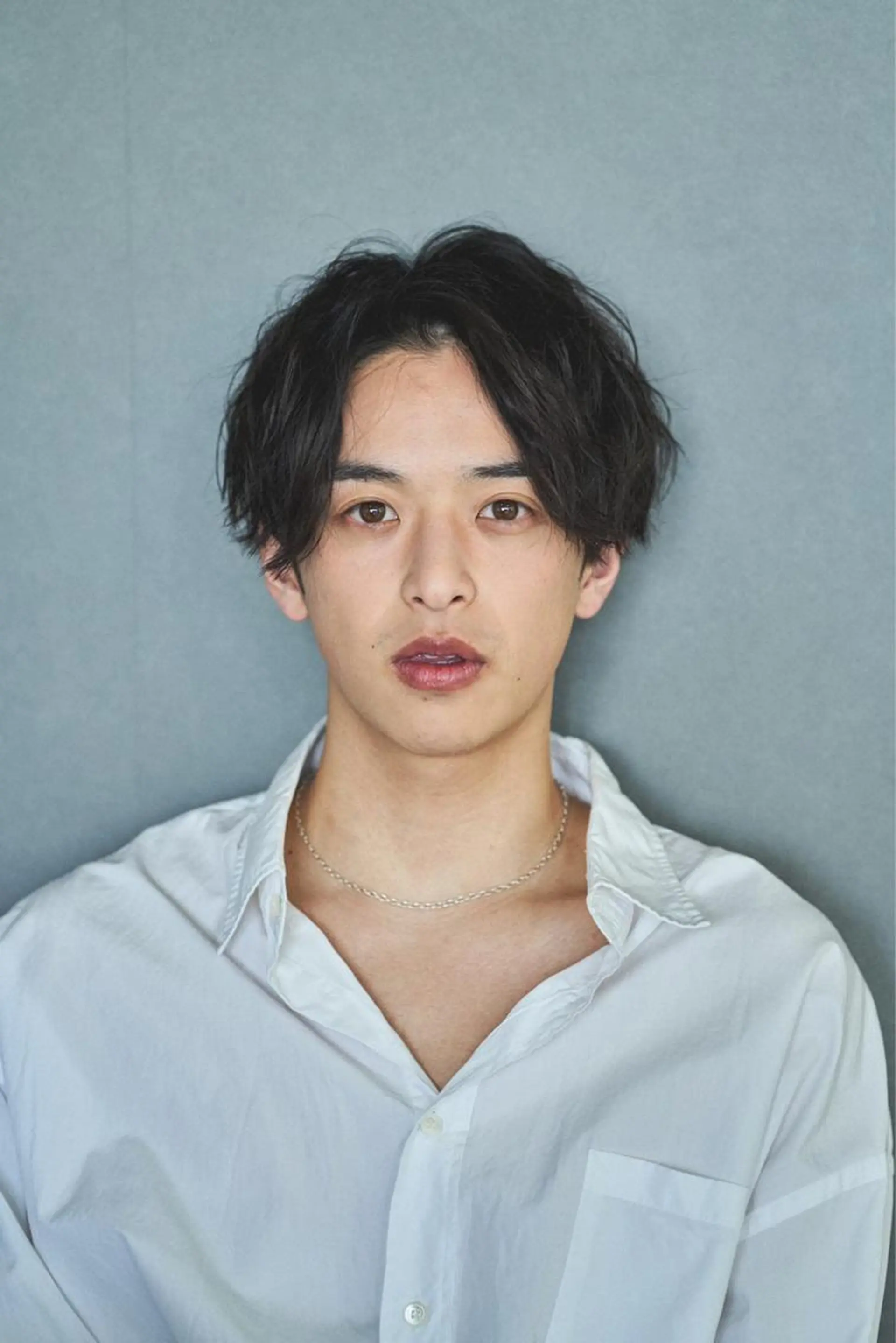 パーマ ヘアアレンジ メンズ メンズバレイヤージュ メンズブリーチ センターパート メンズハイライト メンズハイトーン カット 似合わせヘア💎 Ÿutóのヘアスタイル