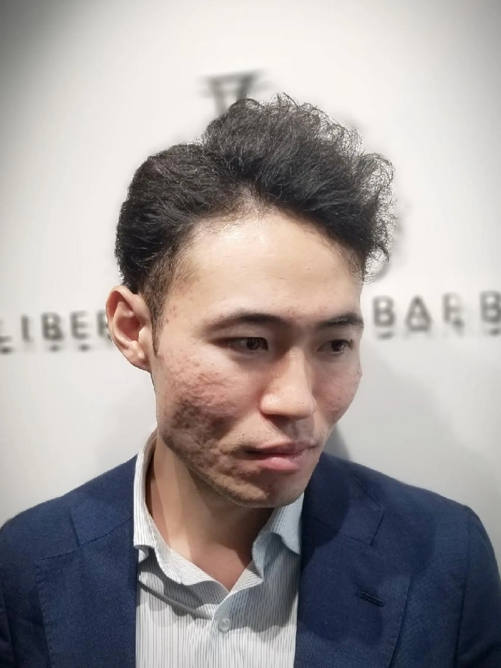 ショート メンズ メンズブリーチ ビジネス フェードカット メンズ韓国風 マッシュ カット LIBERTY・野地 barber  NDのヘアスタイル