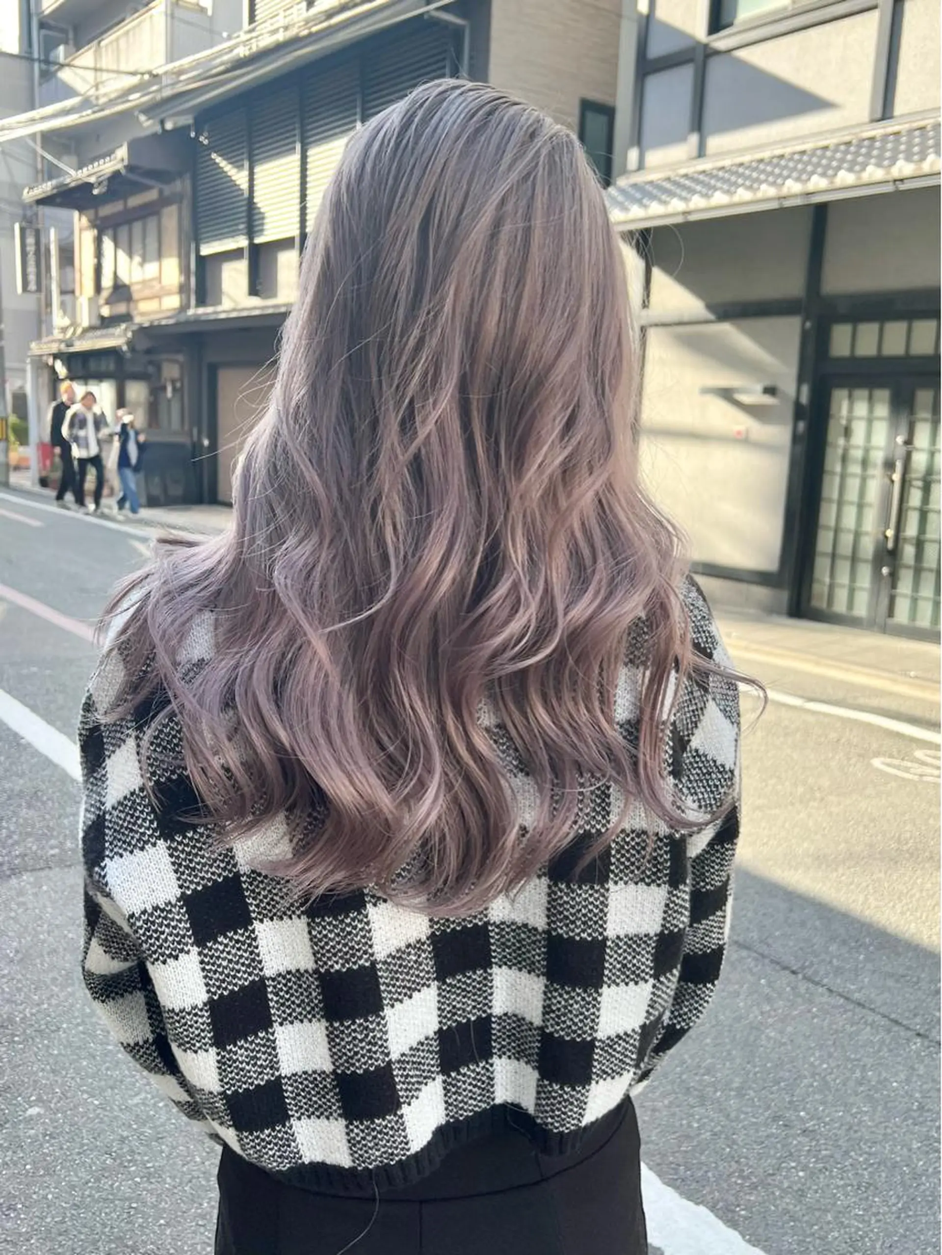 ロング カラー バレイヤージュ ブリーチ デザインカラー ダブルカラー ハイトーンカラー Via officialのヘアスタイル