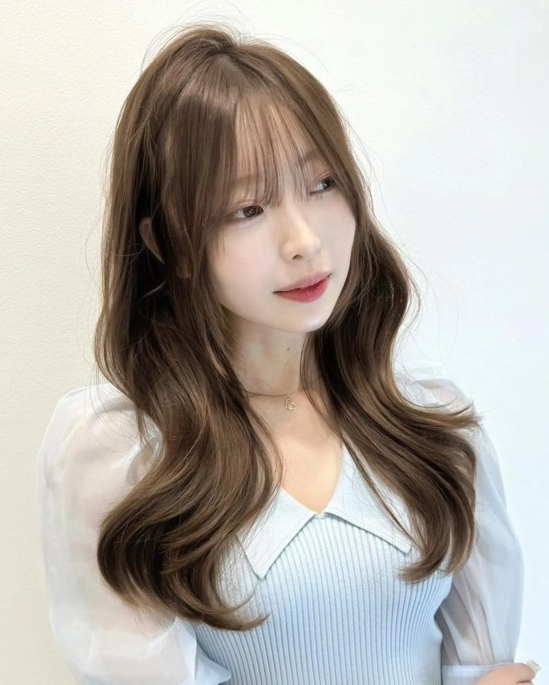 ロング カラー 韓国ベージュ🇰🇷 レイヤー🤍SHEのヘアスタイル