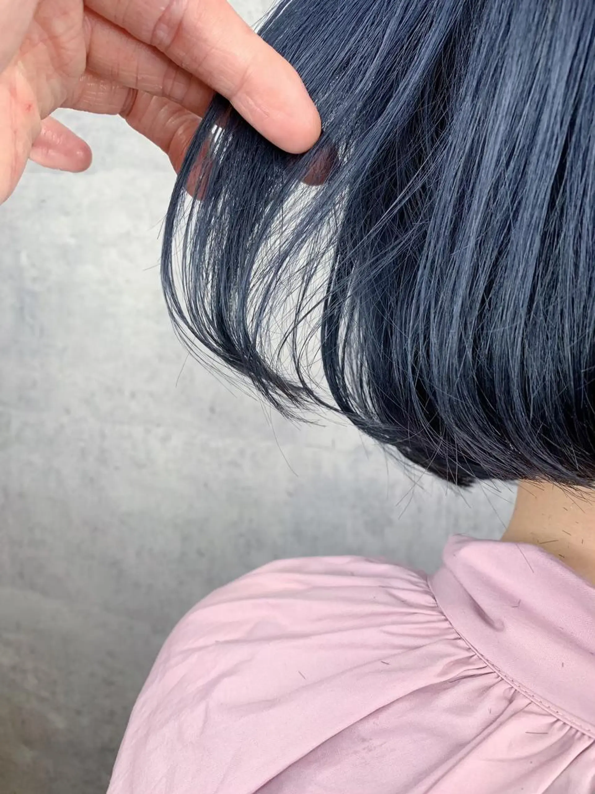 カラー アディクシーカラー バレイヤージュ 黒髪 ブリーチ ダブルカラー カット ヘアカラー トリートメント ＿WHITE鳳店 アンダーバーホワイトのヘアスタイル