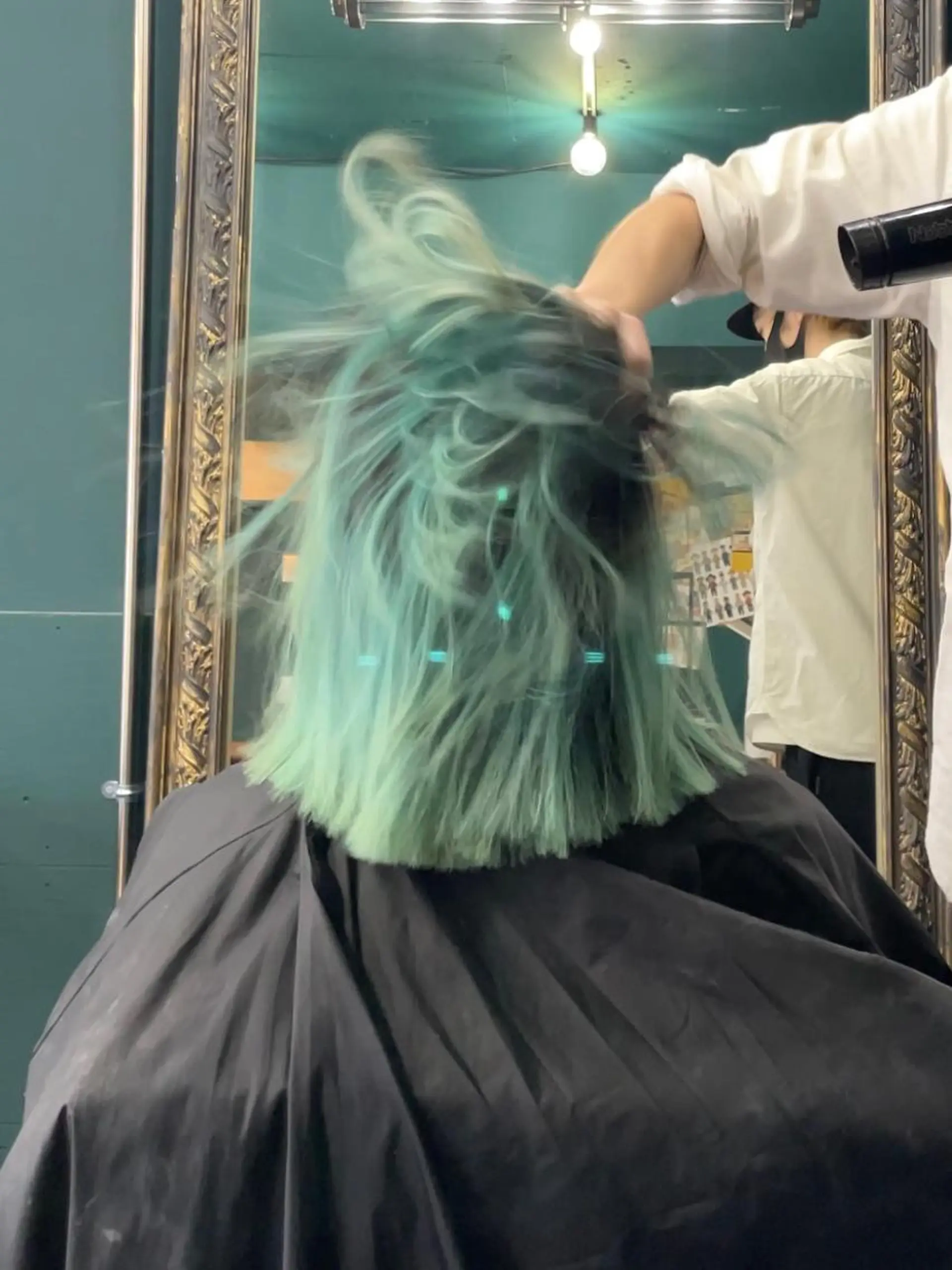 ミディアム カット ヘアカラー トリートメント vivre libre所属・vivre libreのヘアスタイル