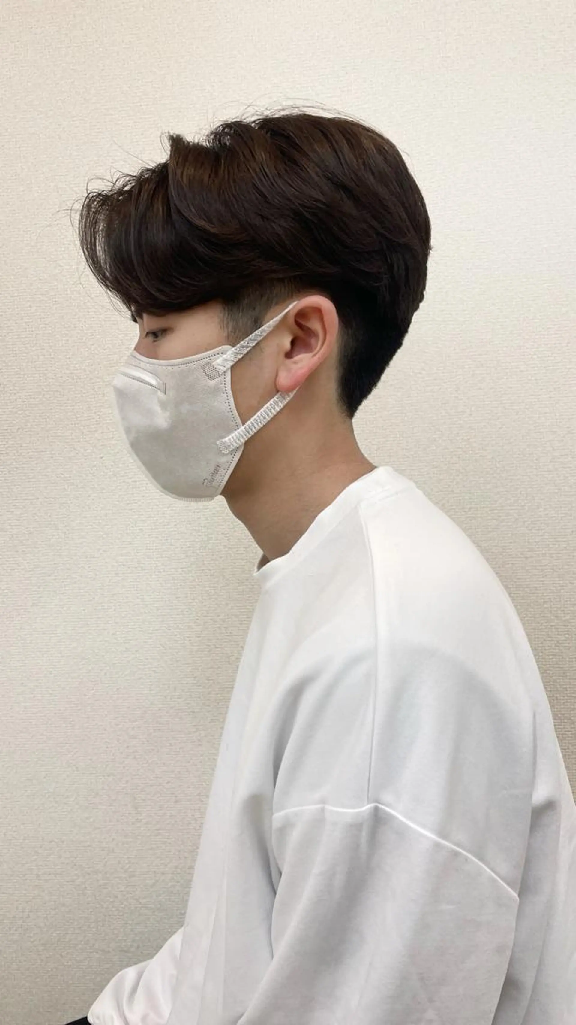 パーマ メンズ センターパート カルマパーマ メンズ韓国風 メンズパーマ メンズショート 松本平太郎美容室大宮店所属・もりたみかこ 美容師お休み中のヘアスタイル