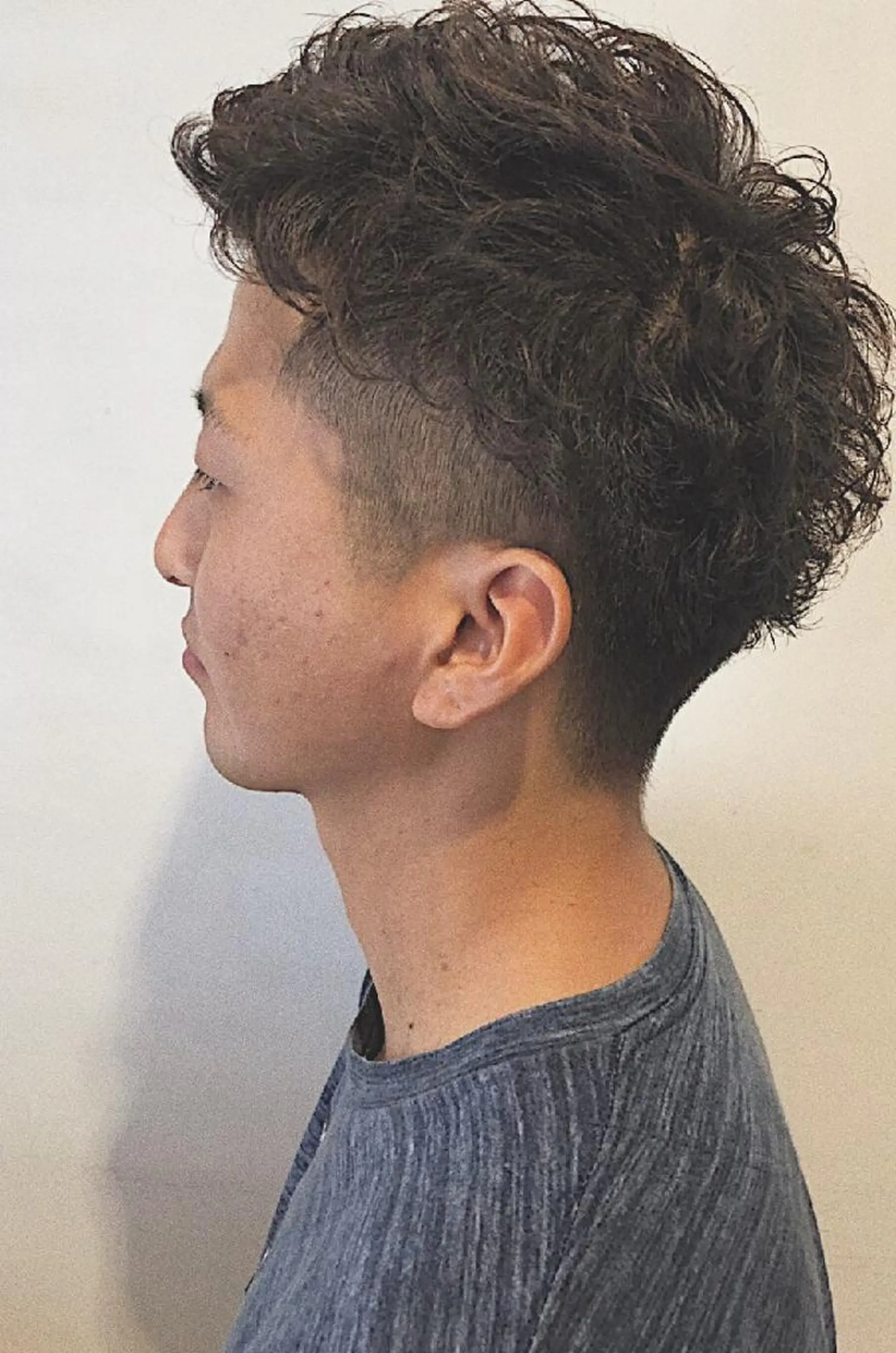 メンズ メンズパーマ 刈り上げ Laissez Deuxのヘアスタイル