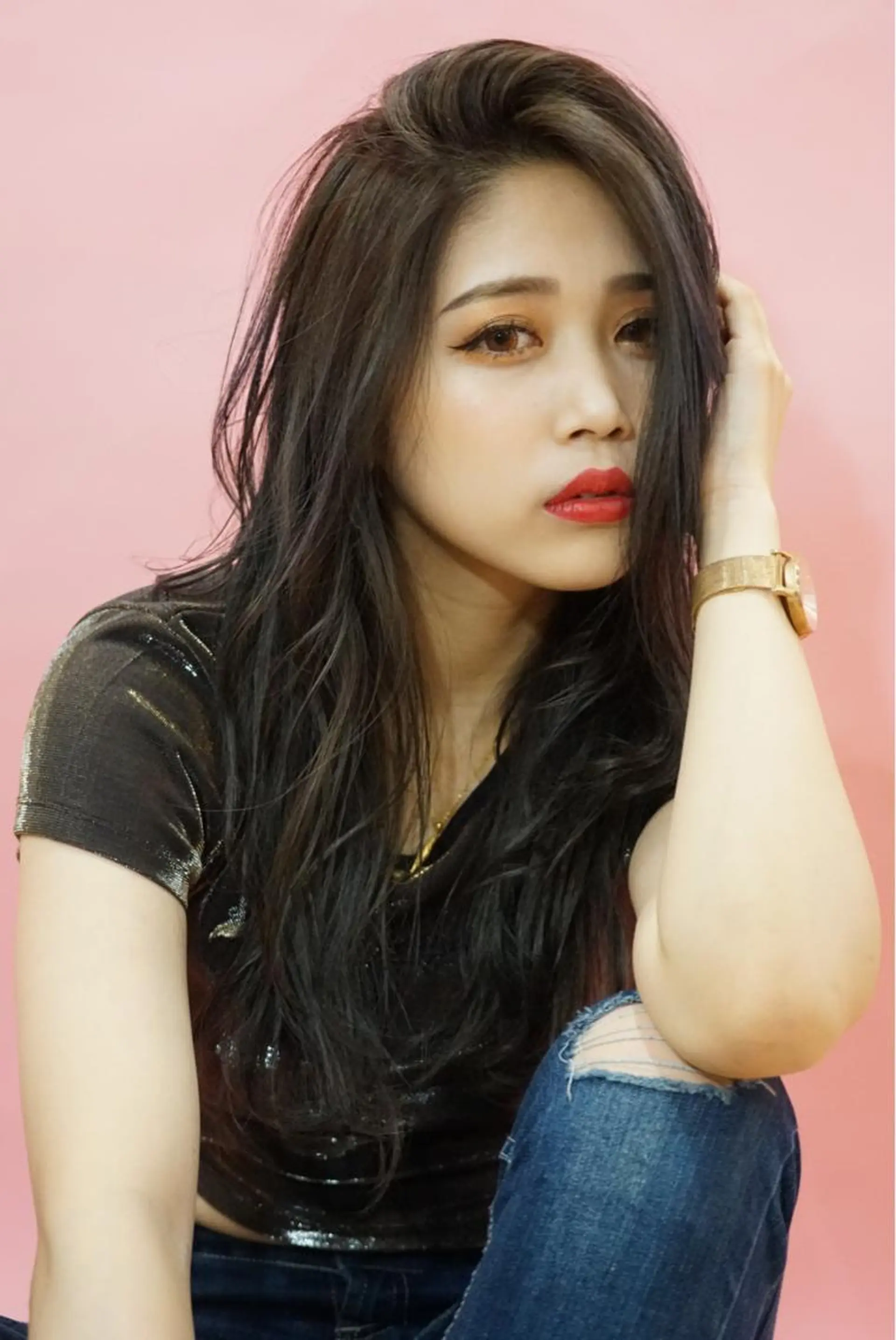 ミディアム カラー AILEE所属・ウルフカット レイヤーカット上柿のヘアスタイル