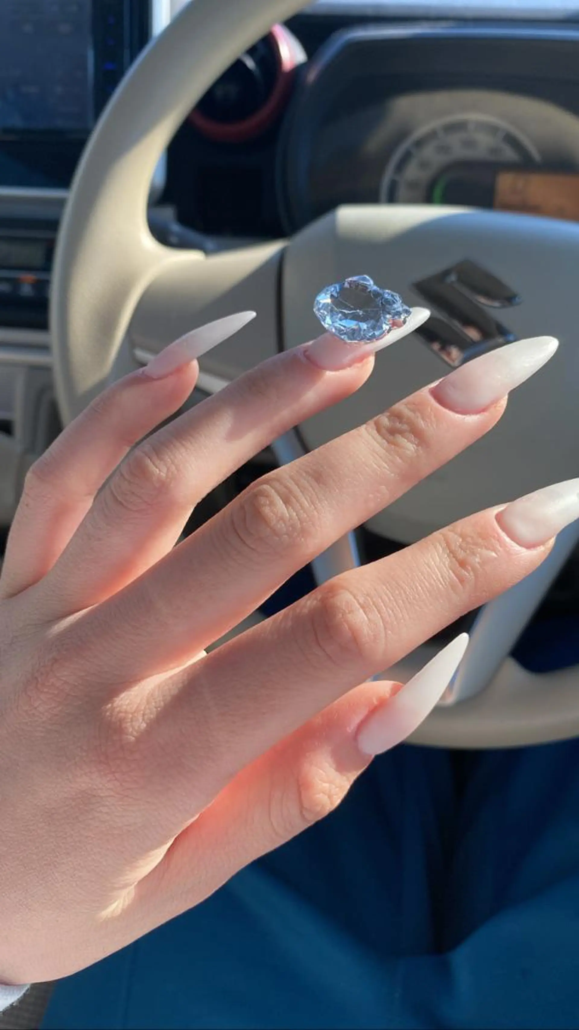 ネイル アートネイル ワンカラーネイル シンプルネイル ストーンネイル lillion nail salon所属・Ru nail♡のネイルデザイン